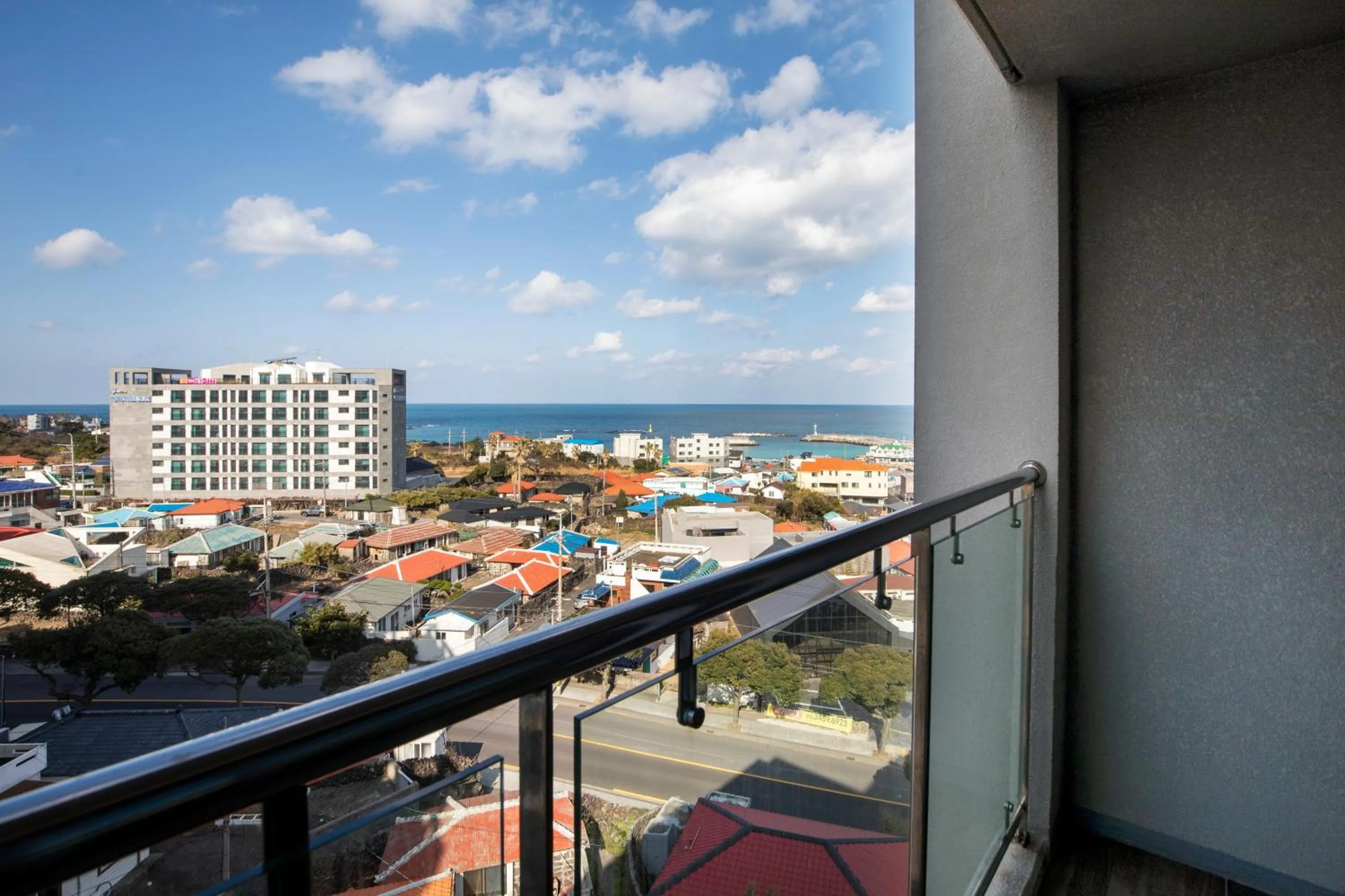 Ramada by Wyndham Jeju Hamdeok