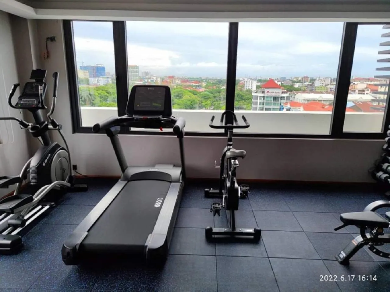 Fitness centre/facilities in Prince Hotel