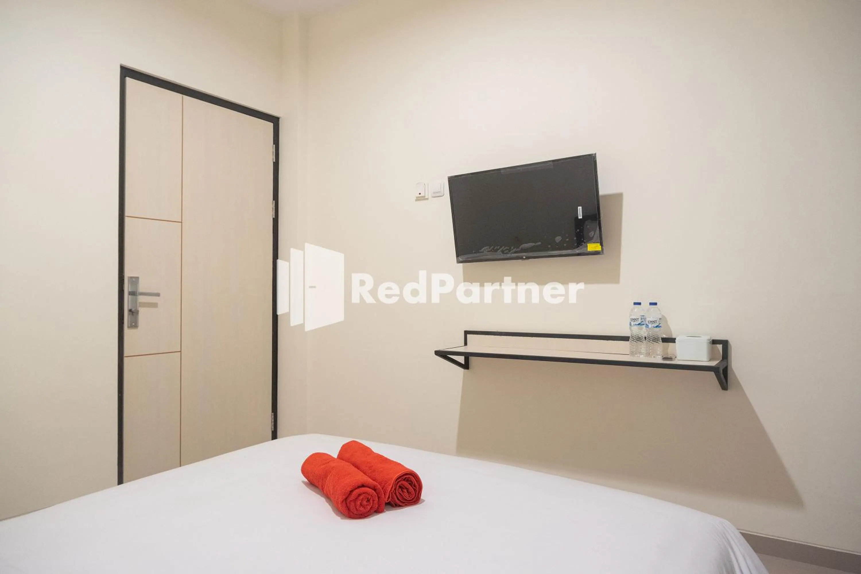 Bedroom, Bed in Astana Malioboro Mitra RedDoorz
