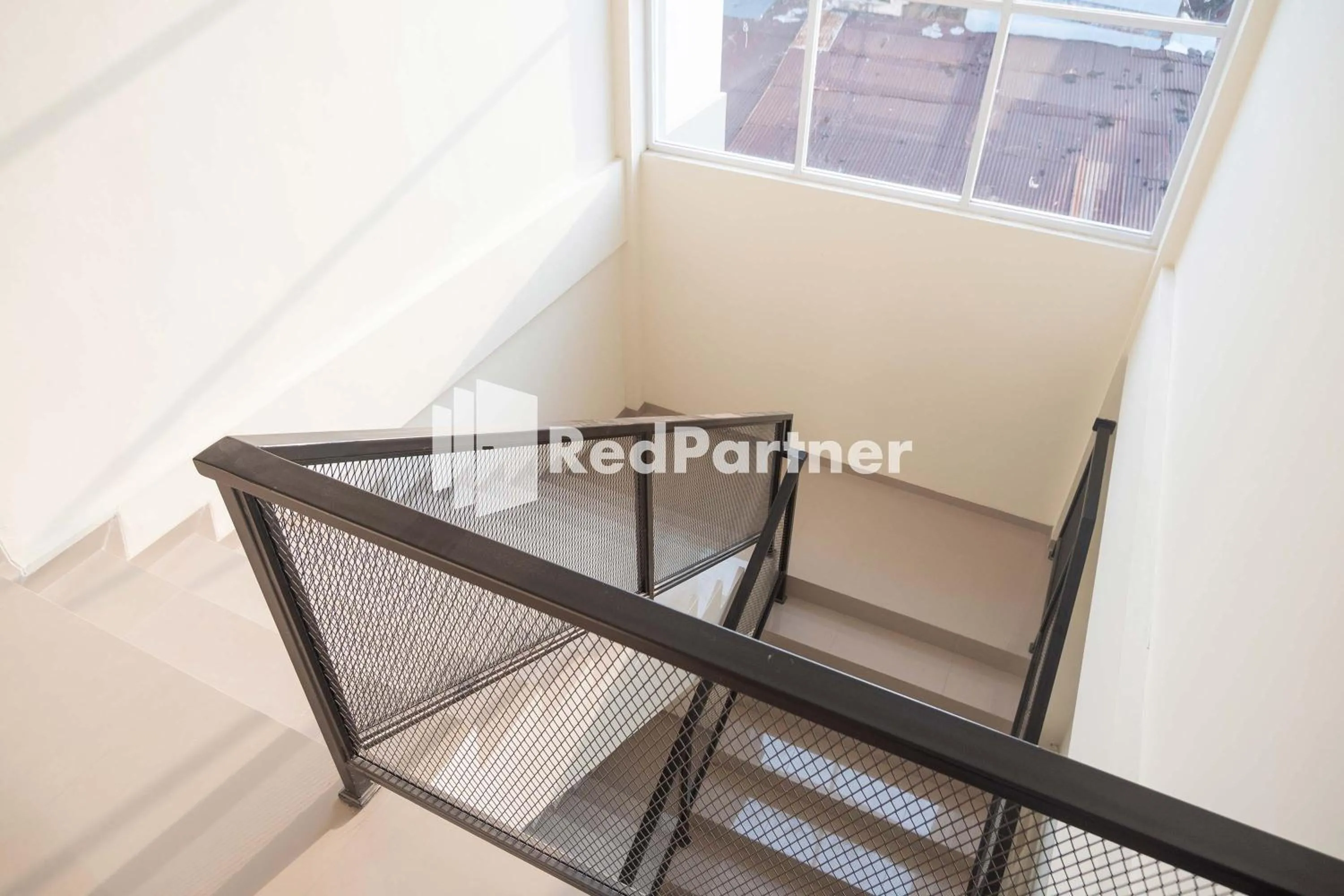 Property building in Astana Malioboro Mitra RedDoorz