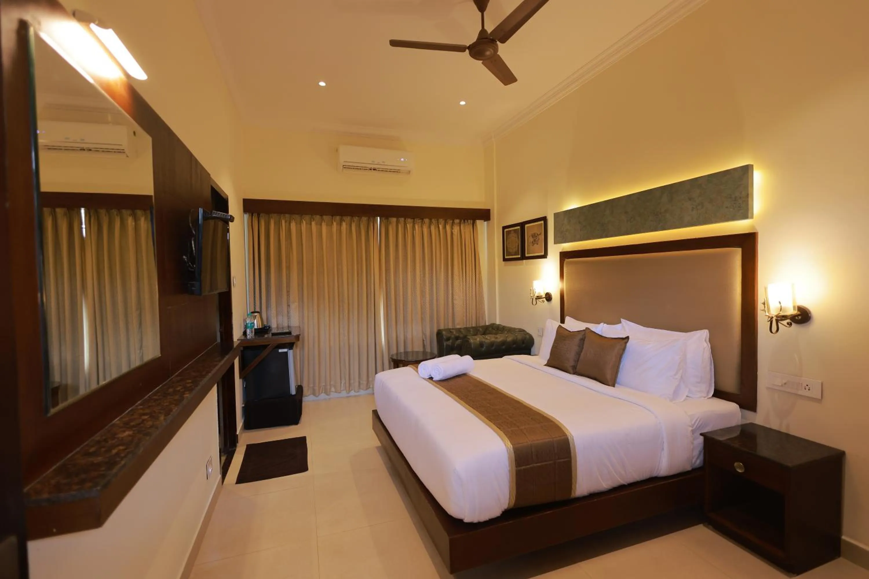 Bed in Hotel Comorin Grand