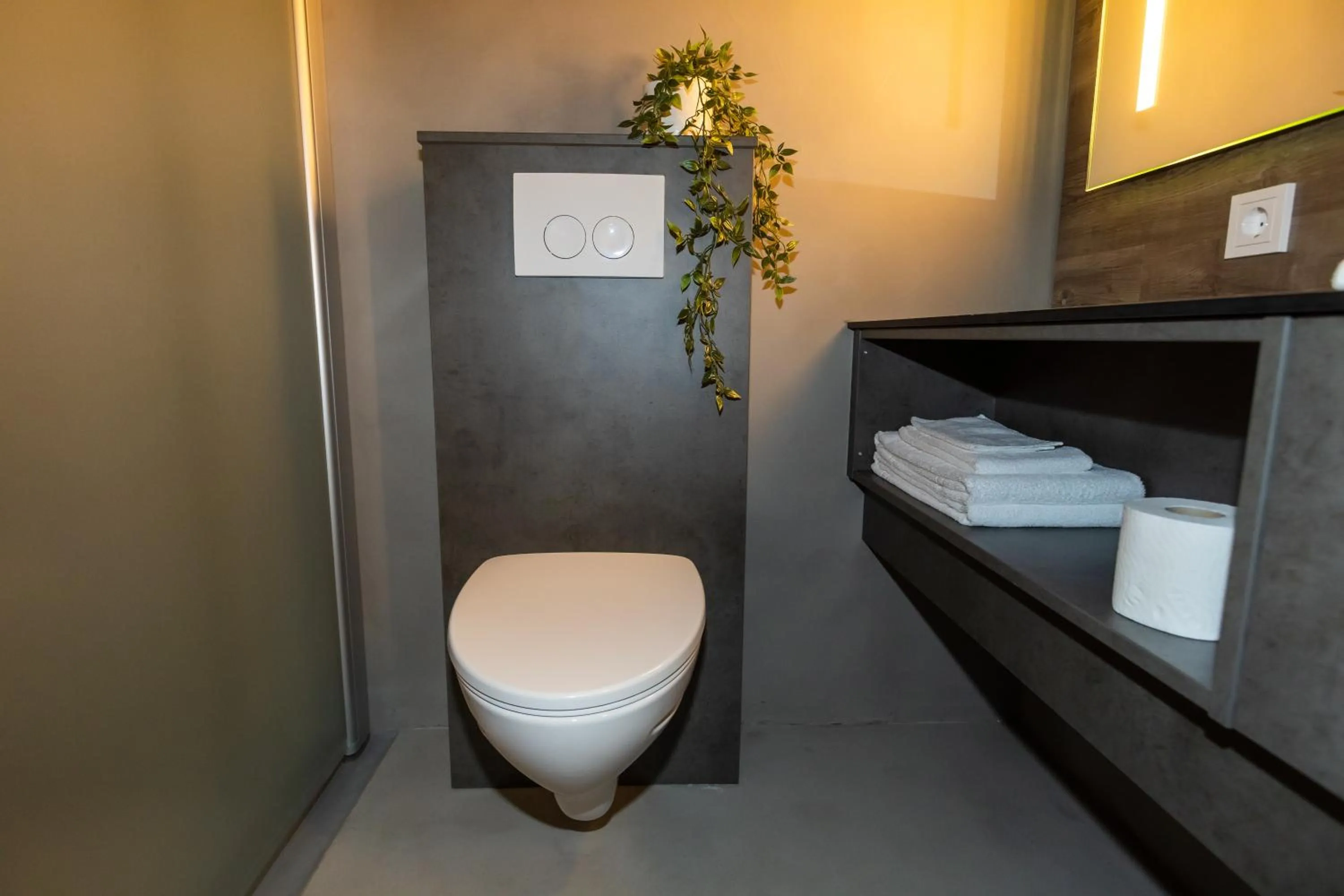 Toilet in Hotel Halond