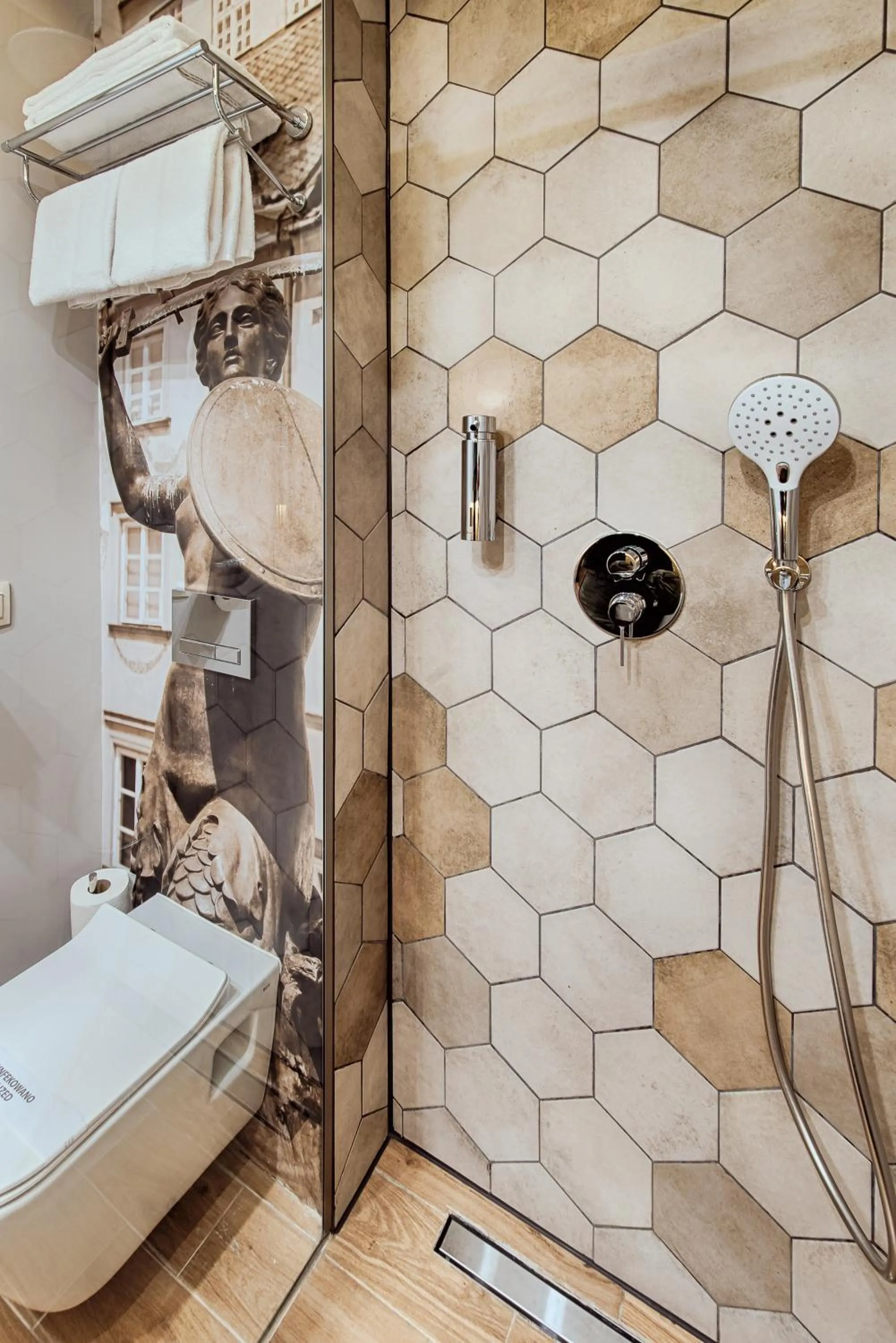 Bathroom in Citi Hotel's Warszawa-Falenty