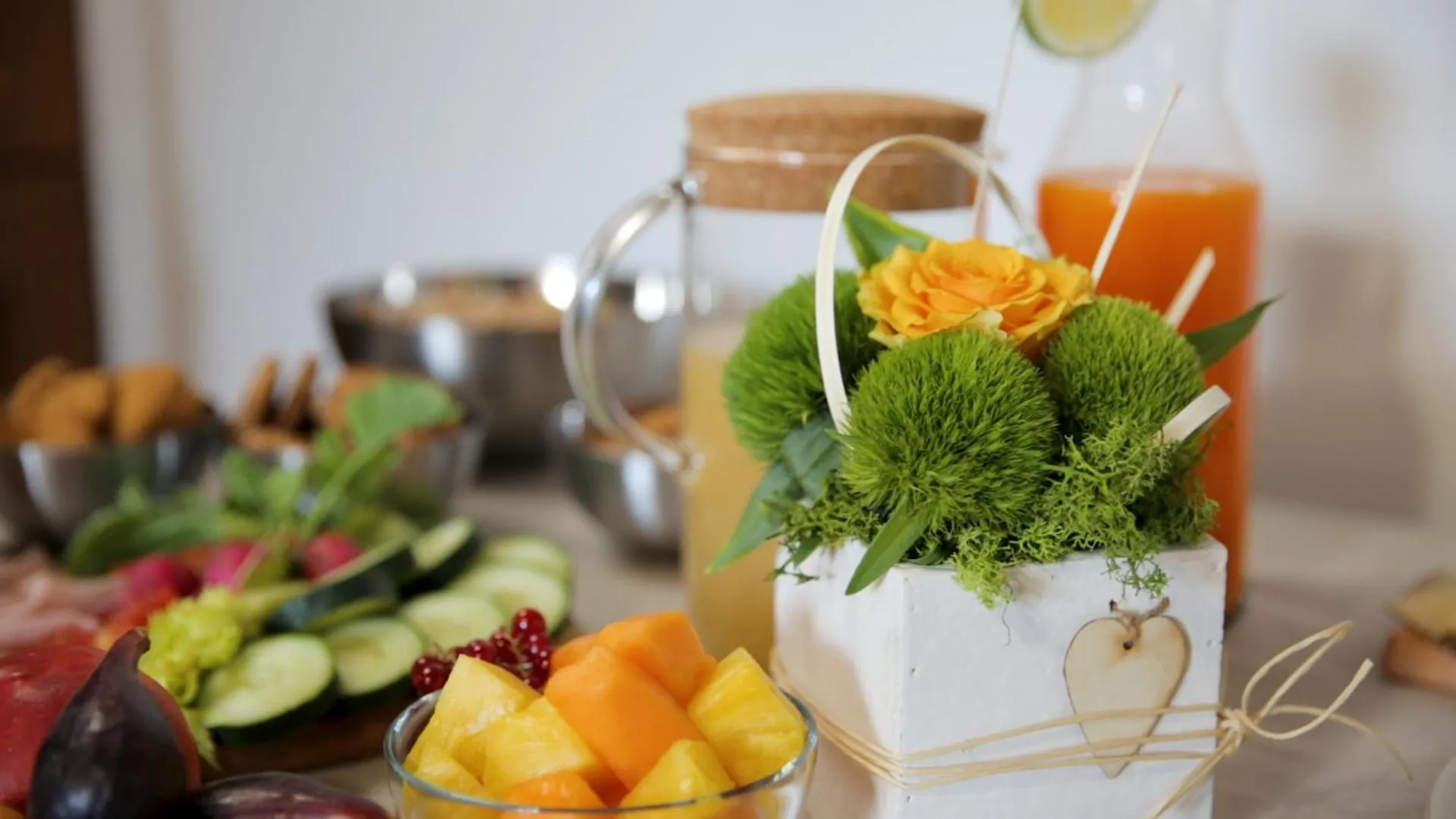 Decorative detail in La Finestra sul Conero