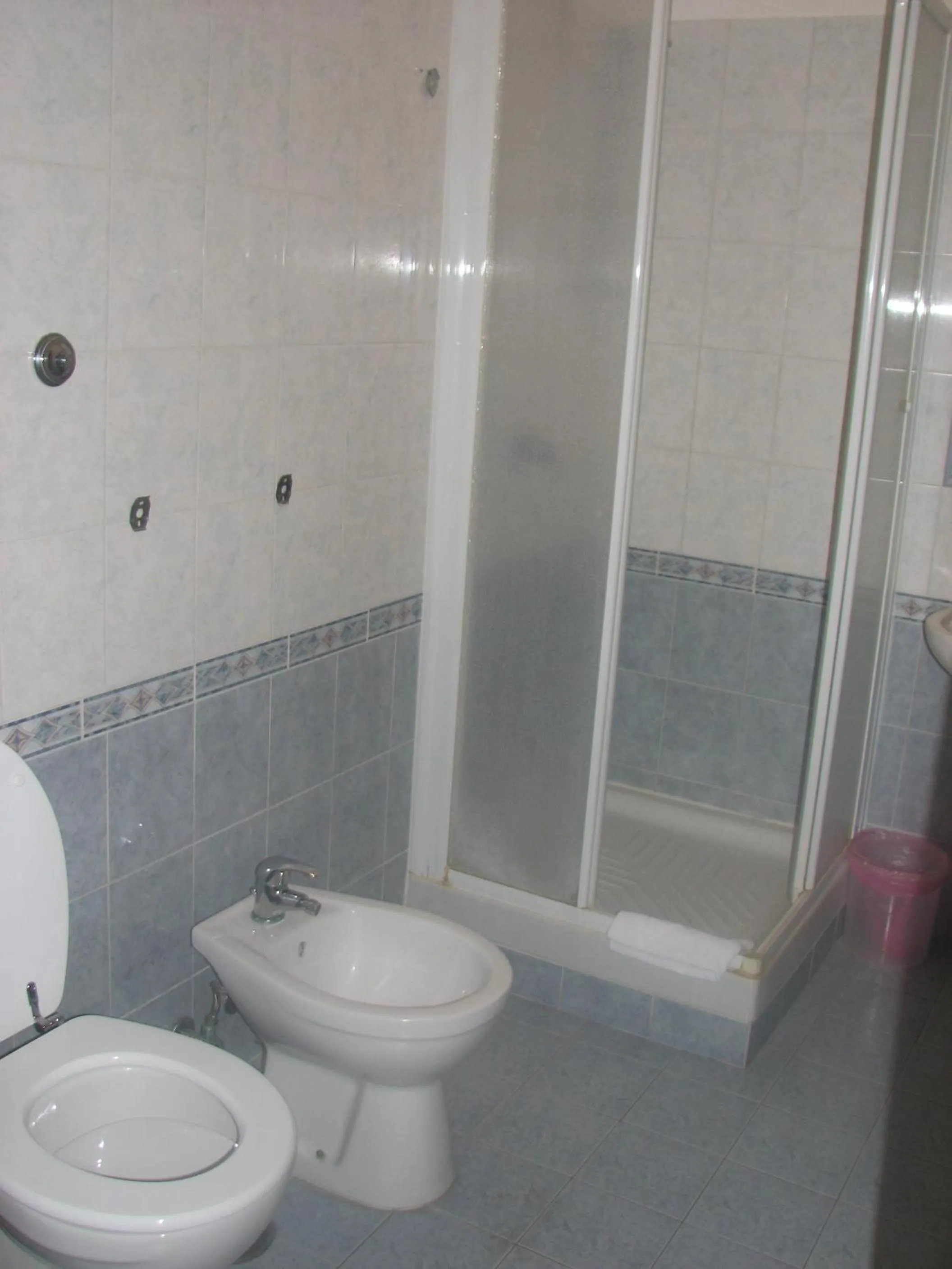 Shower in Serendipity