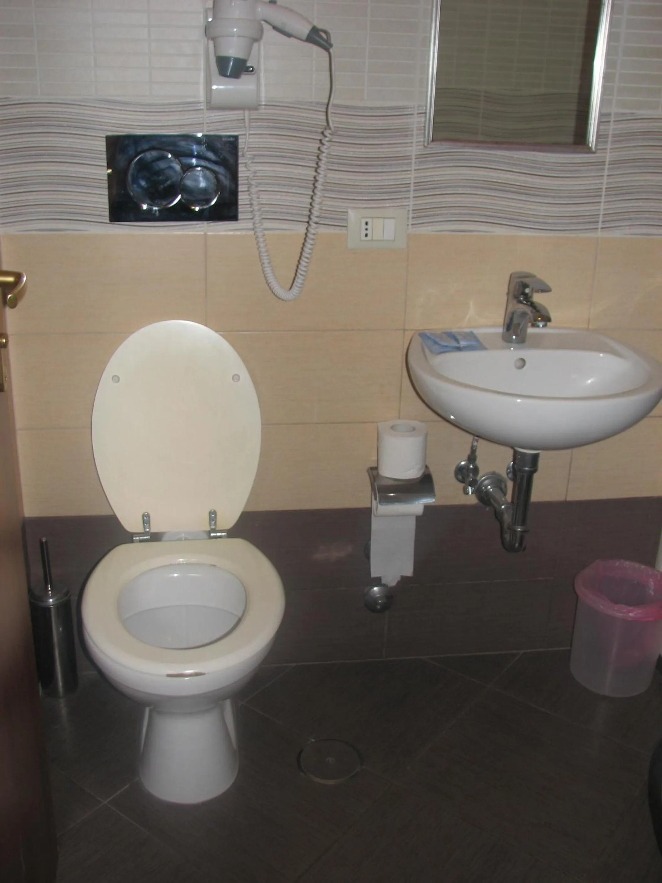 Bathroom in Serendipity