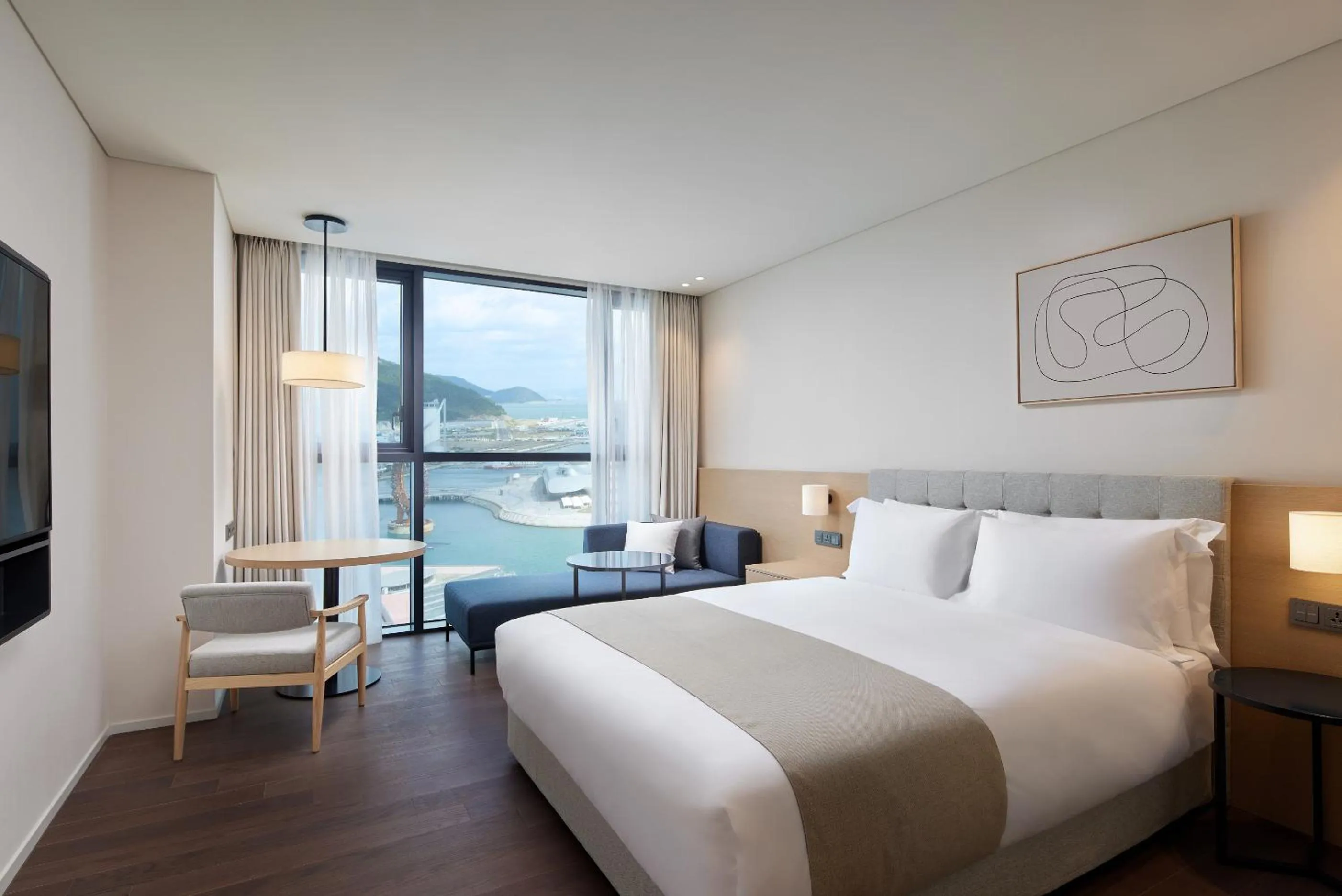 Bed in Shilla Stay Yeosu Expo Station