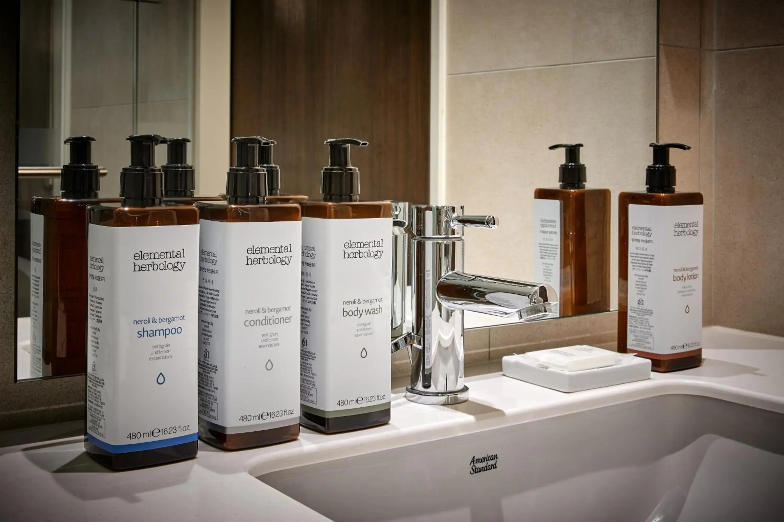 Premier Deluxe Double Room with Ocean View in Shilla Stay Yeosu Expo Station Premier Deluxe Double Room with Ocean View in Shilla Stay Yeosu Expo Station