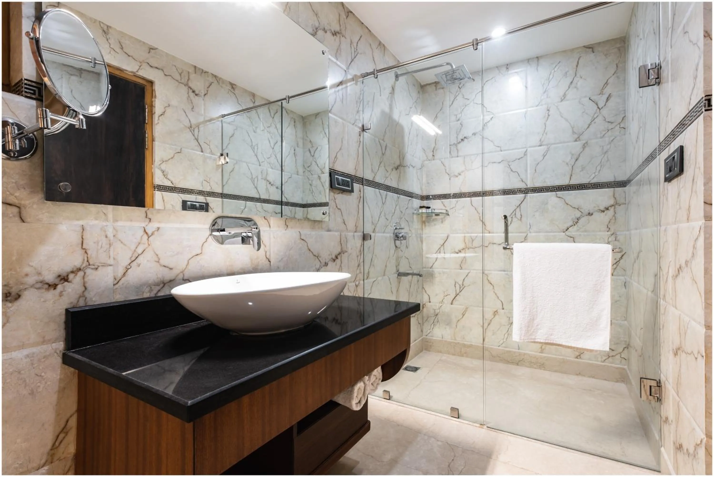 Shower in The Gawaling ladakh