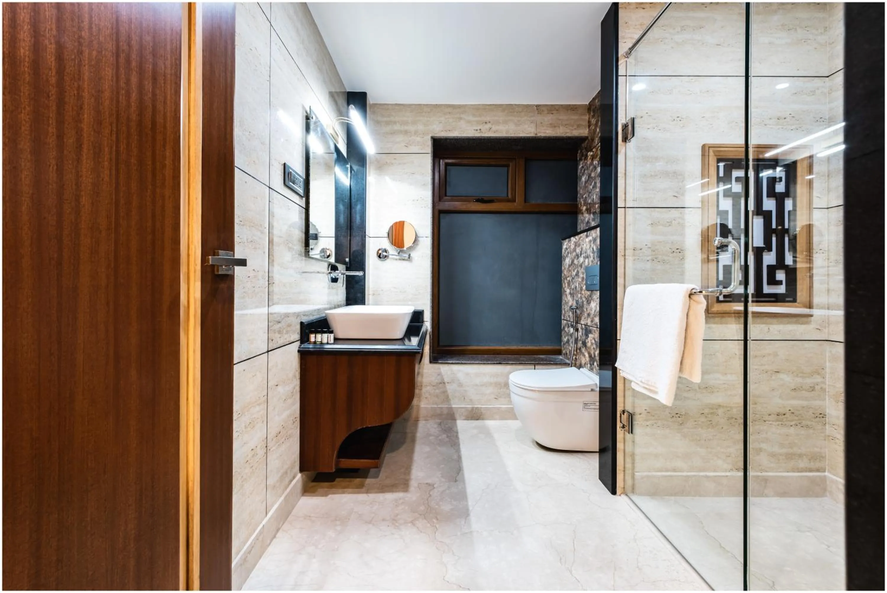 Shower in The Gawaling ladakh