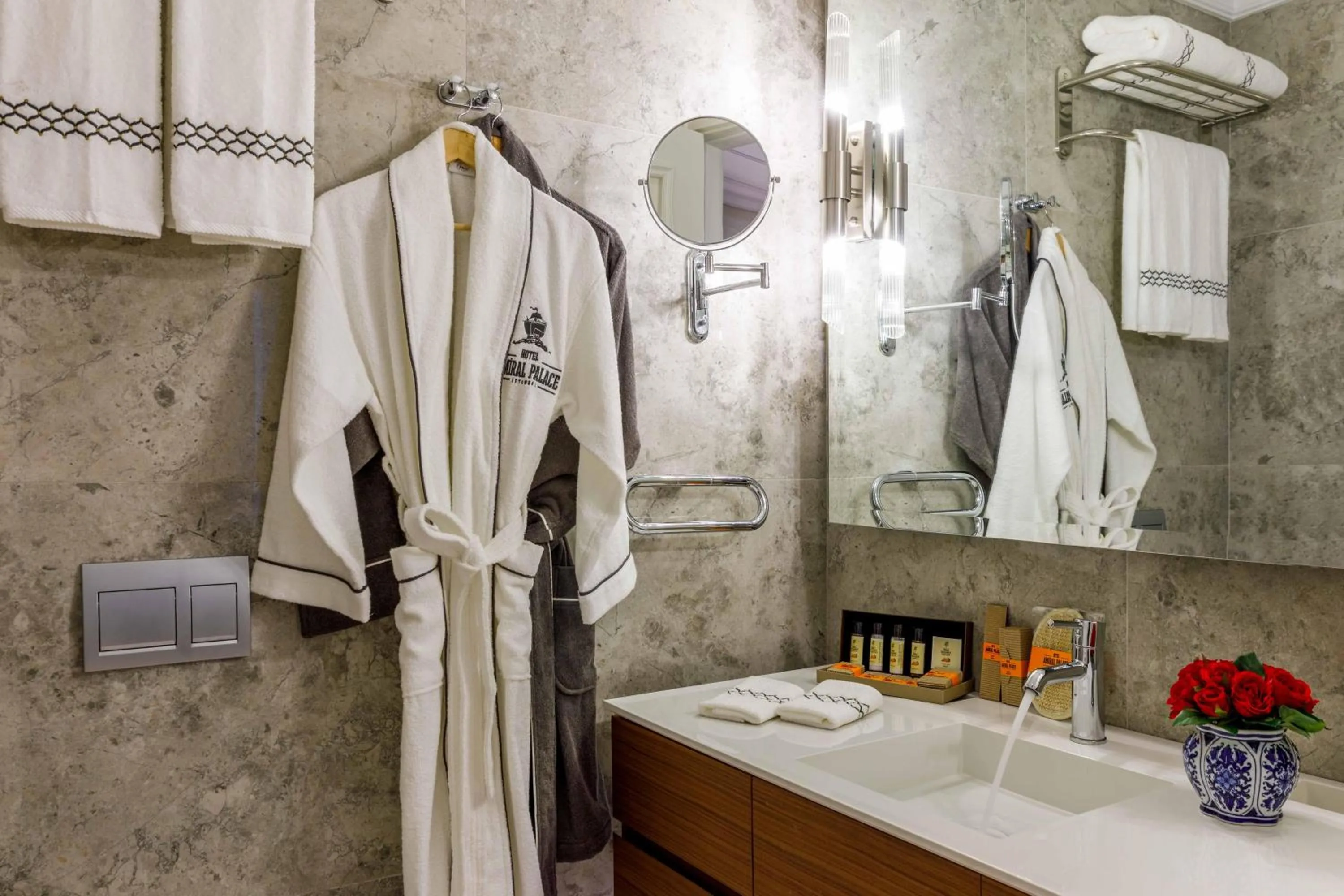 Bathroom in Amiral Palace Hotel Boutique Class