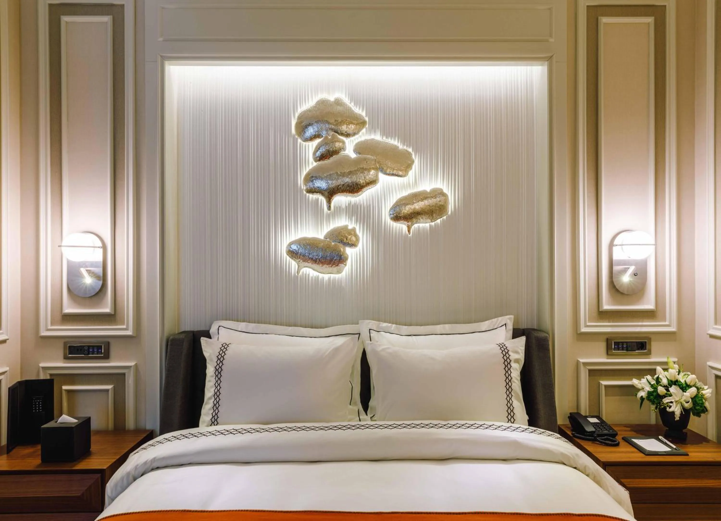 Photo of the whole room, Bed in Amiral Palace Hotel Boutique Class