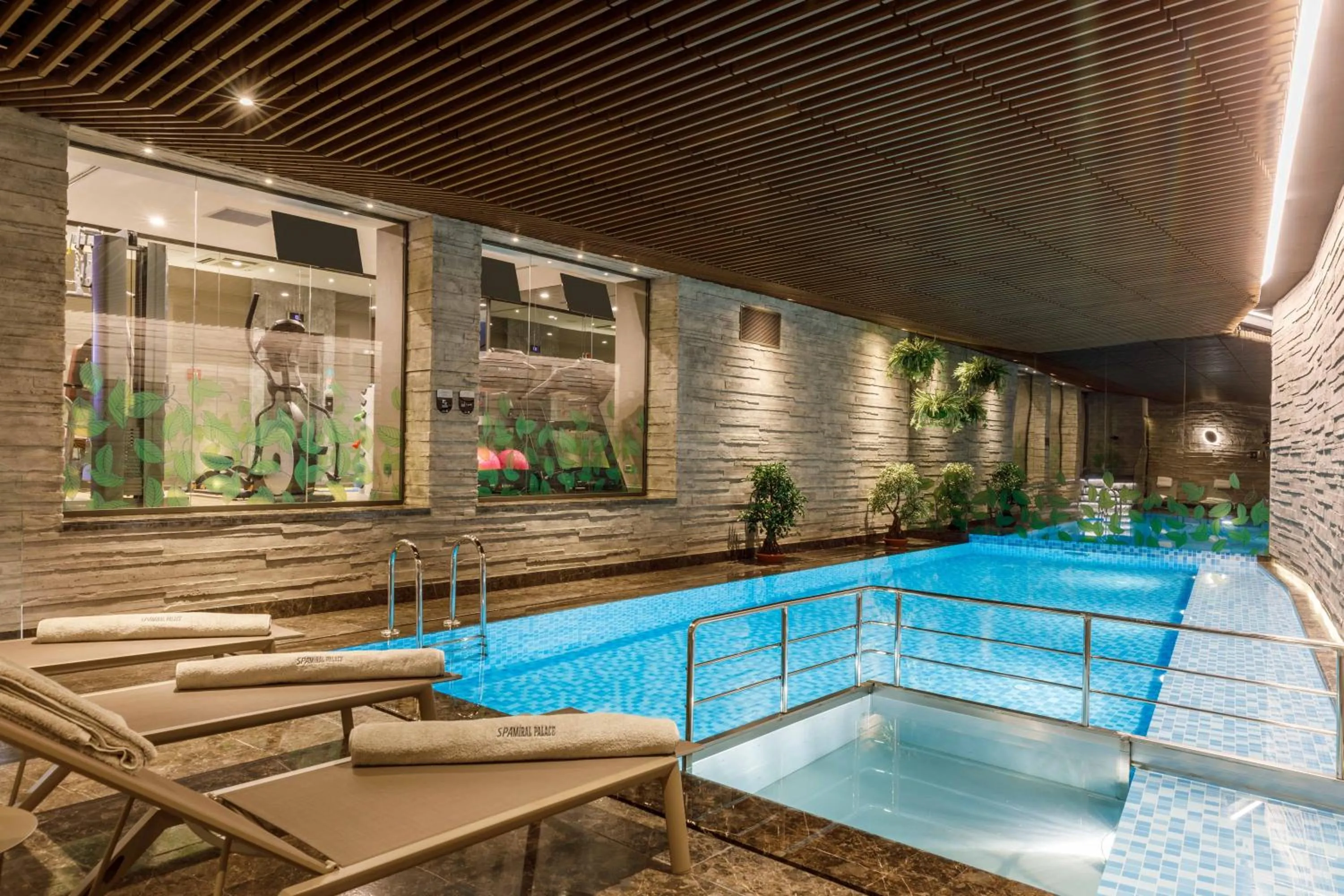  in Amiral Palace Hotel Boutique Class