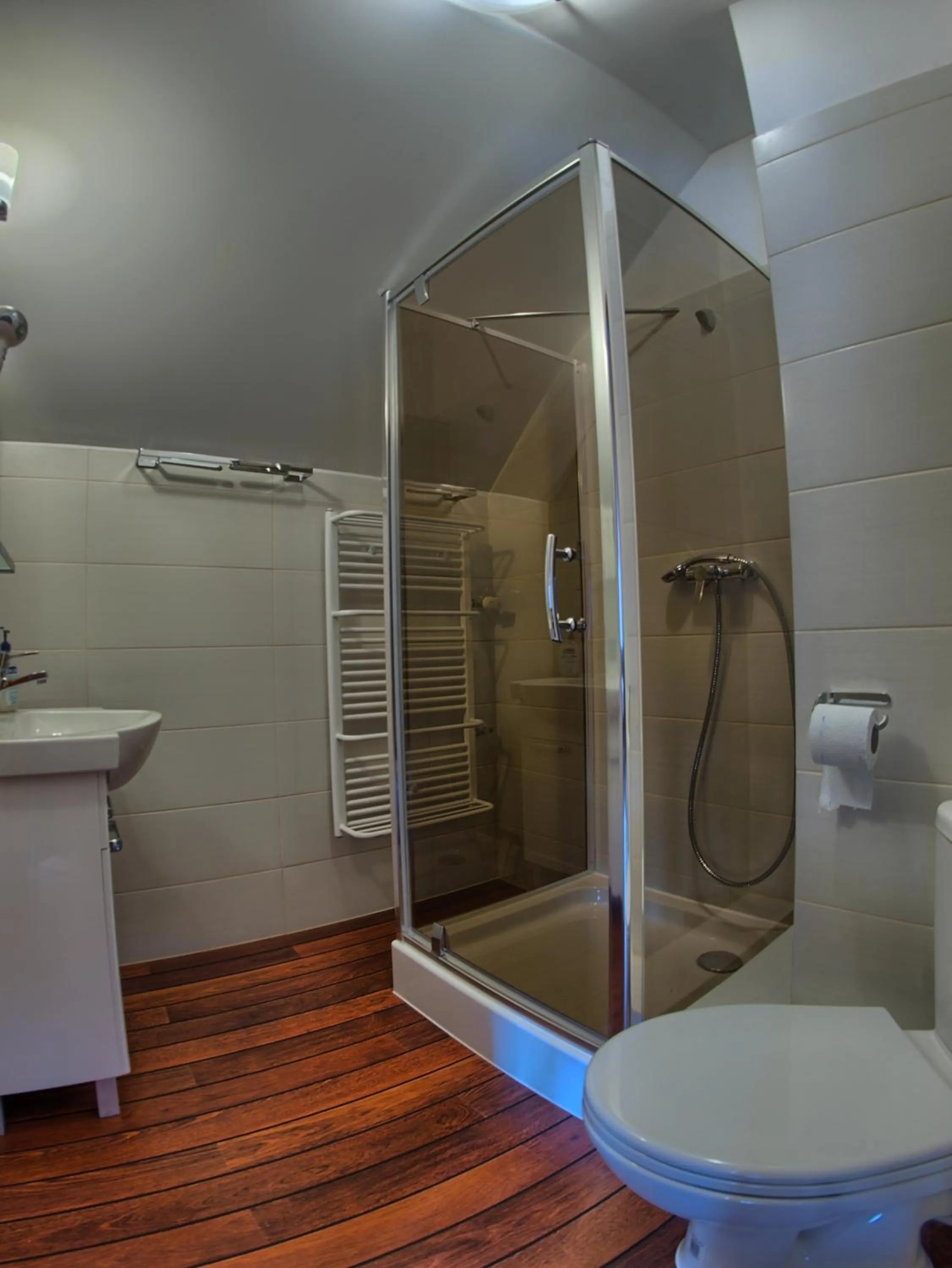 Shower in Villa Jedynak