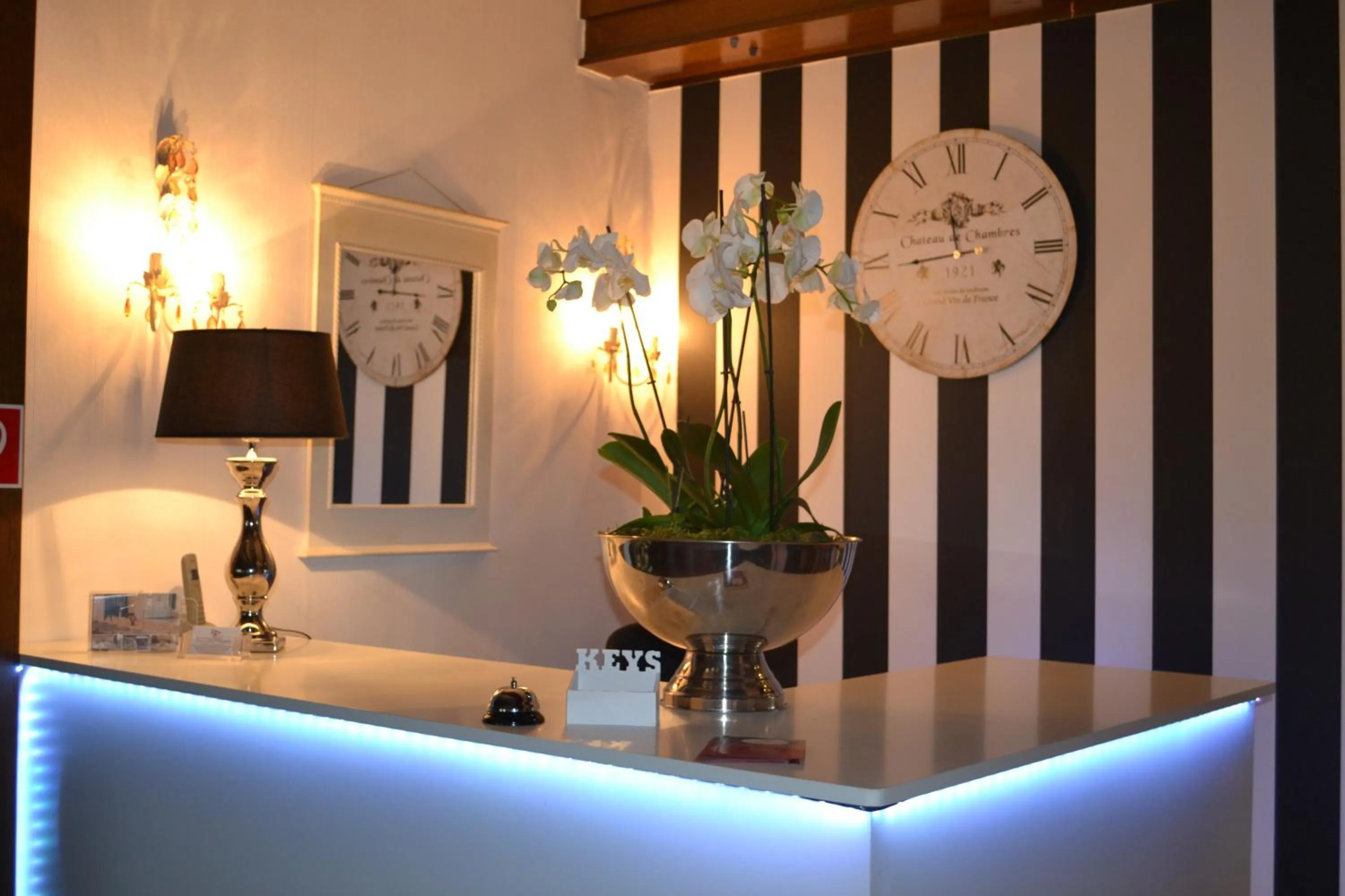 Lobby or reception in Hotel Garni Zum Dorfbrunnen