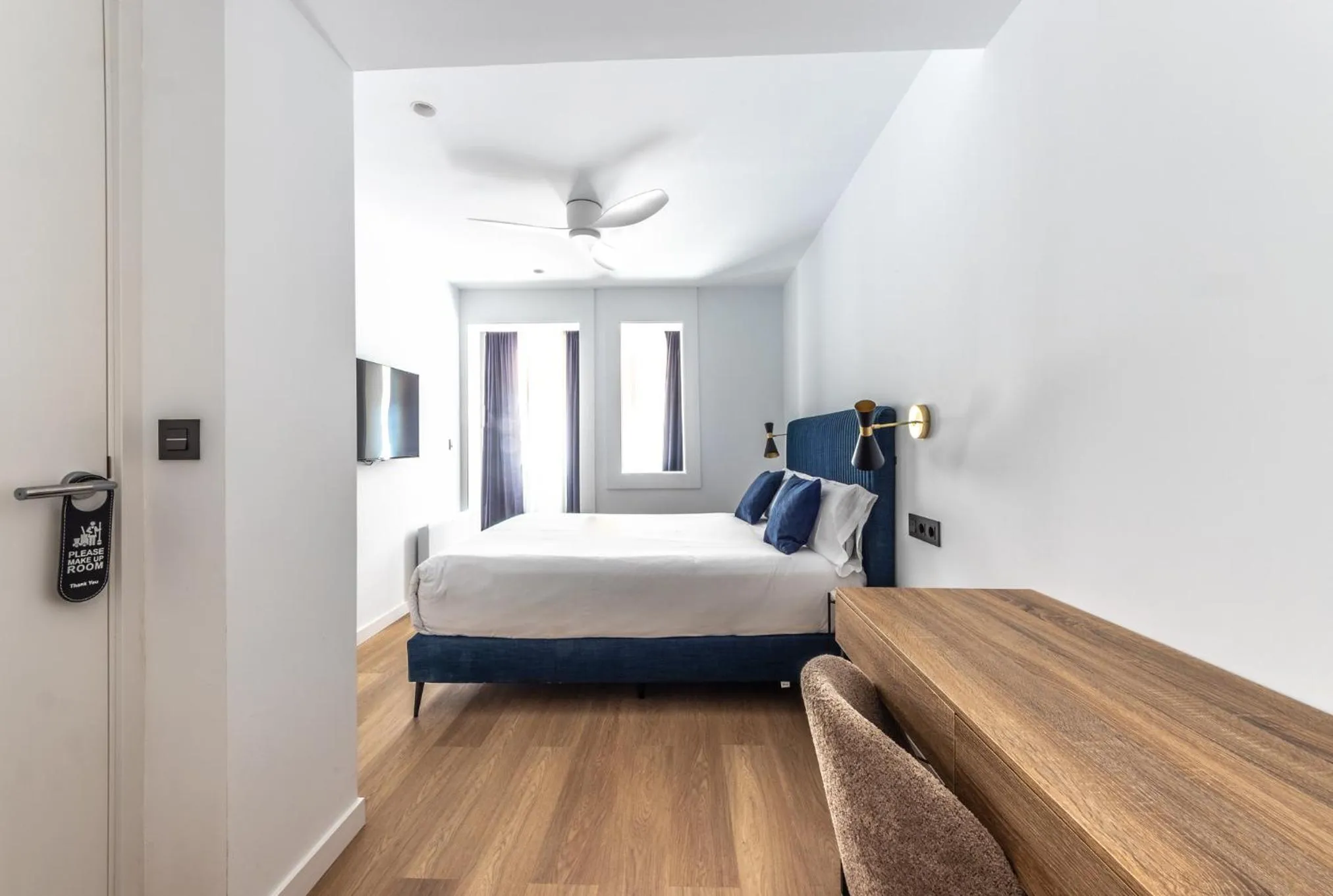 Photo of the whole room, Bed in Arenal Suites Bilbao