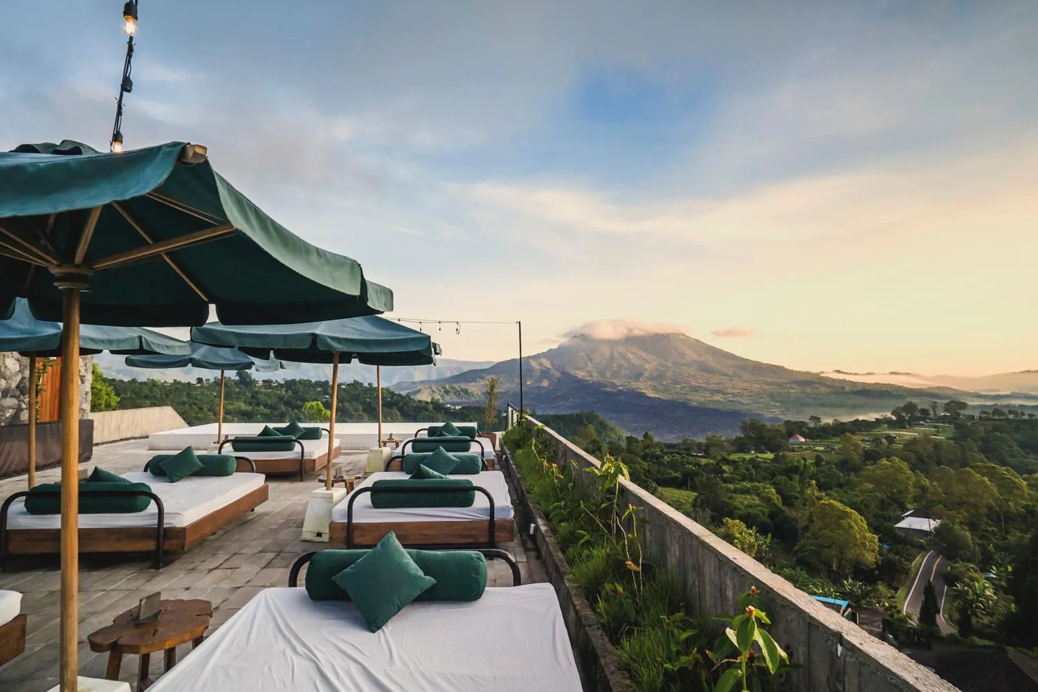 Restaurant/places to eat in Desa Oculus