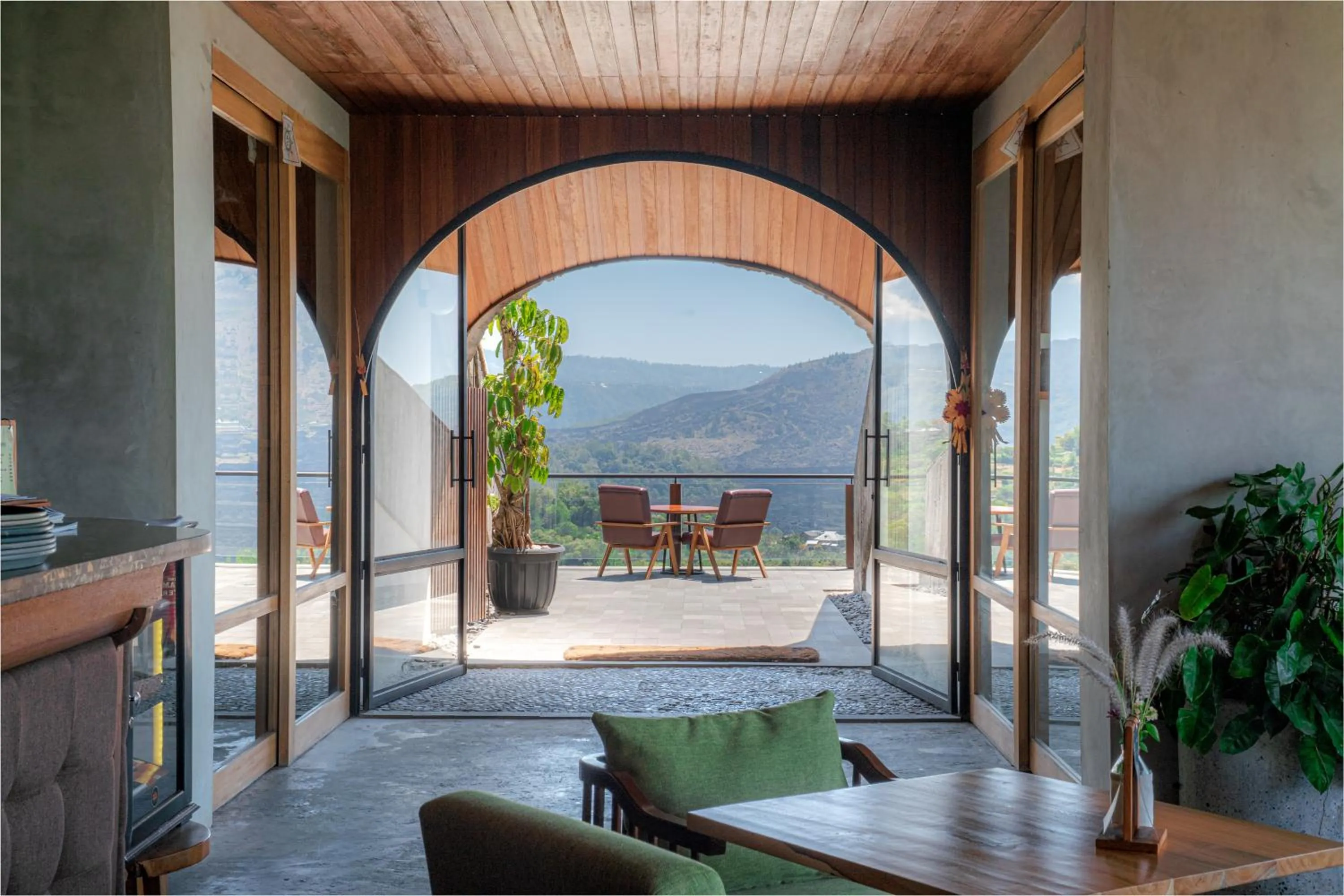 Restaurant/places to eat in Desa Oculus