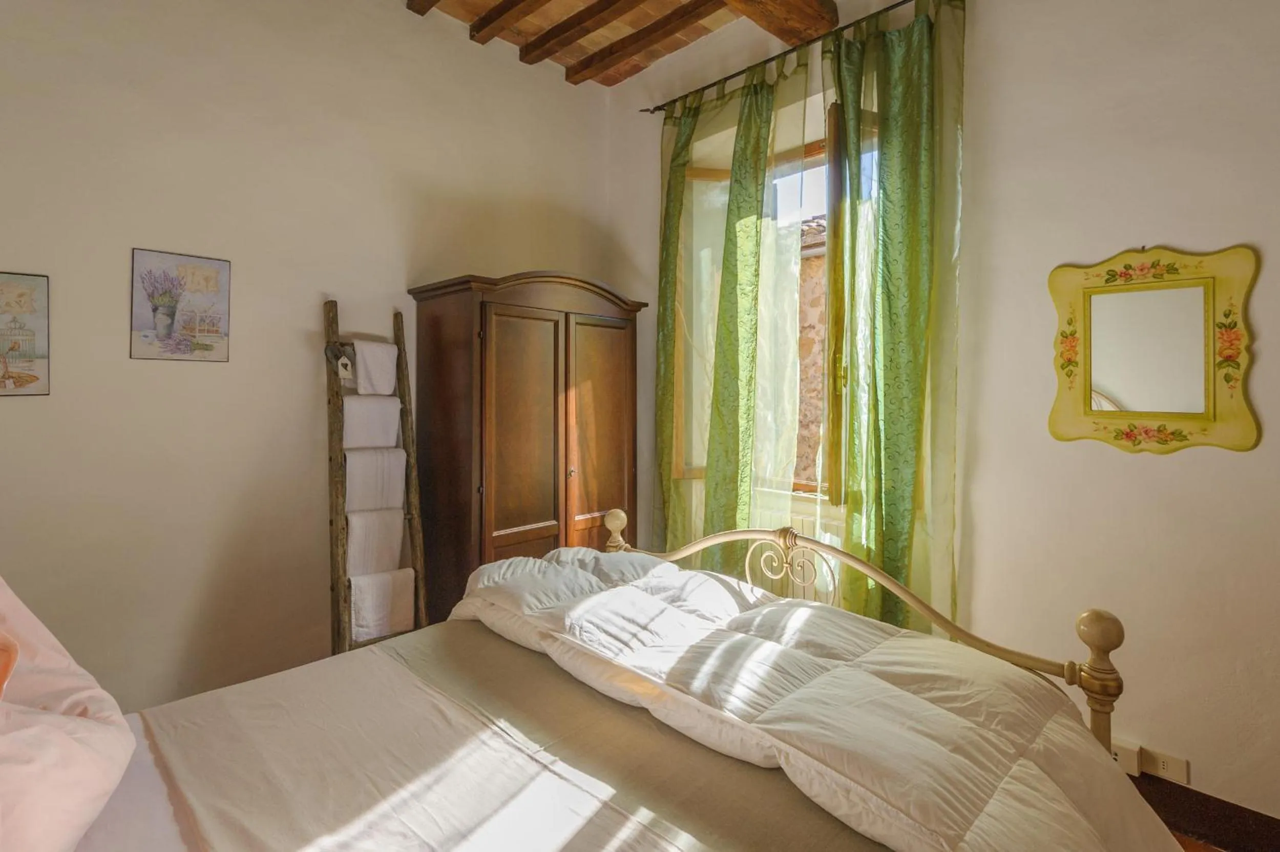 Photo of the whole room in Locanda di CasalMustia