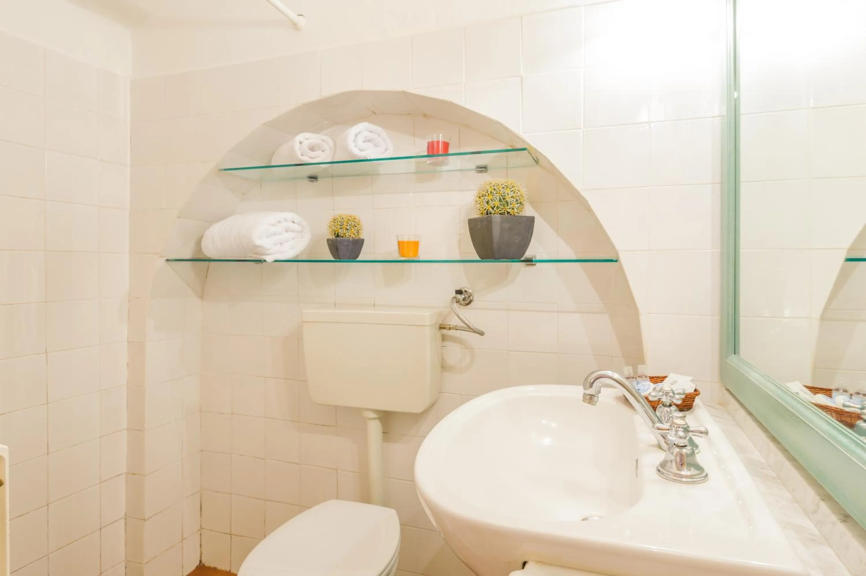 Bathroom in Locanda di CasalMustia