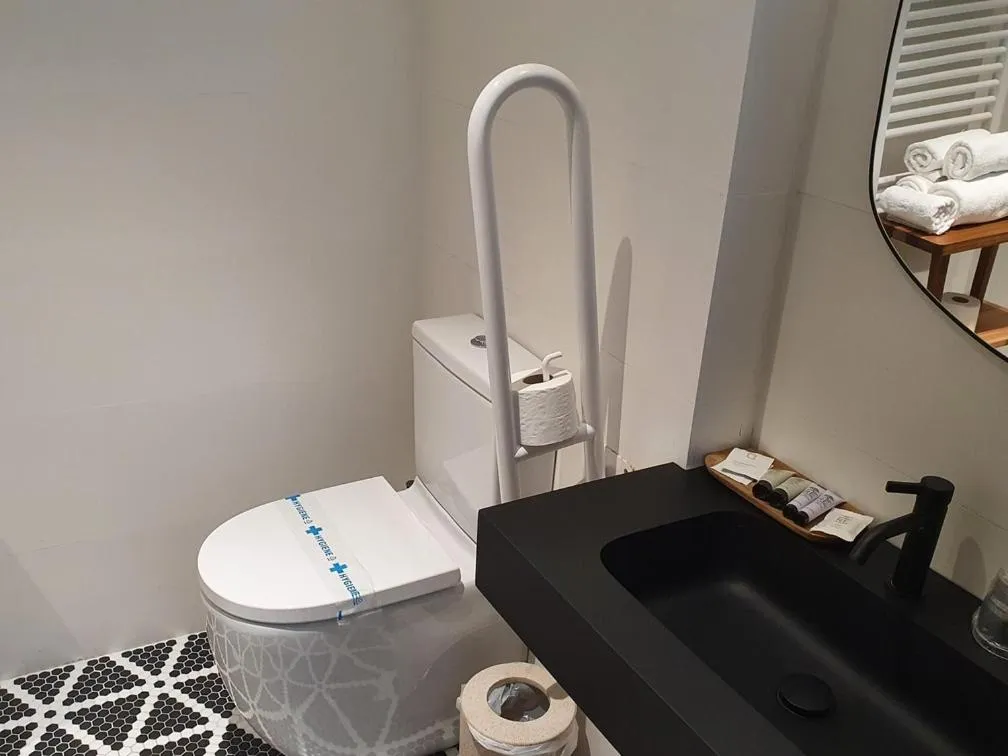 Facility for disabled guests in Hotel Arimune