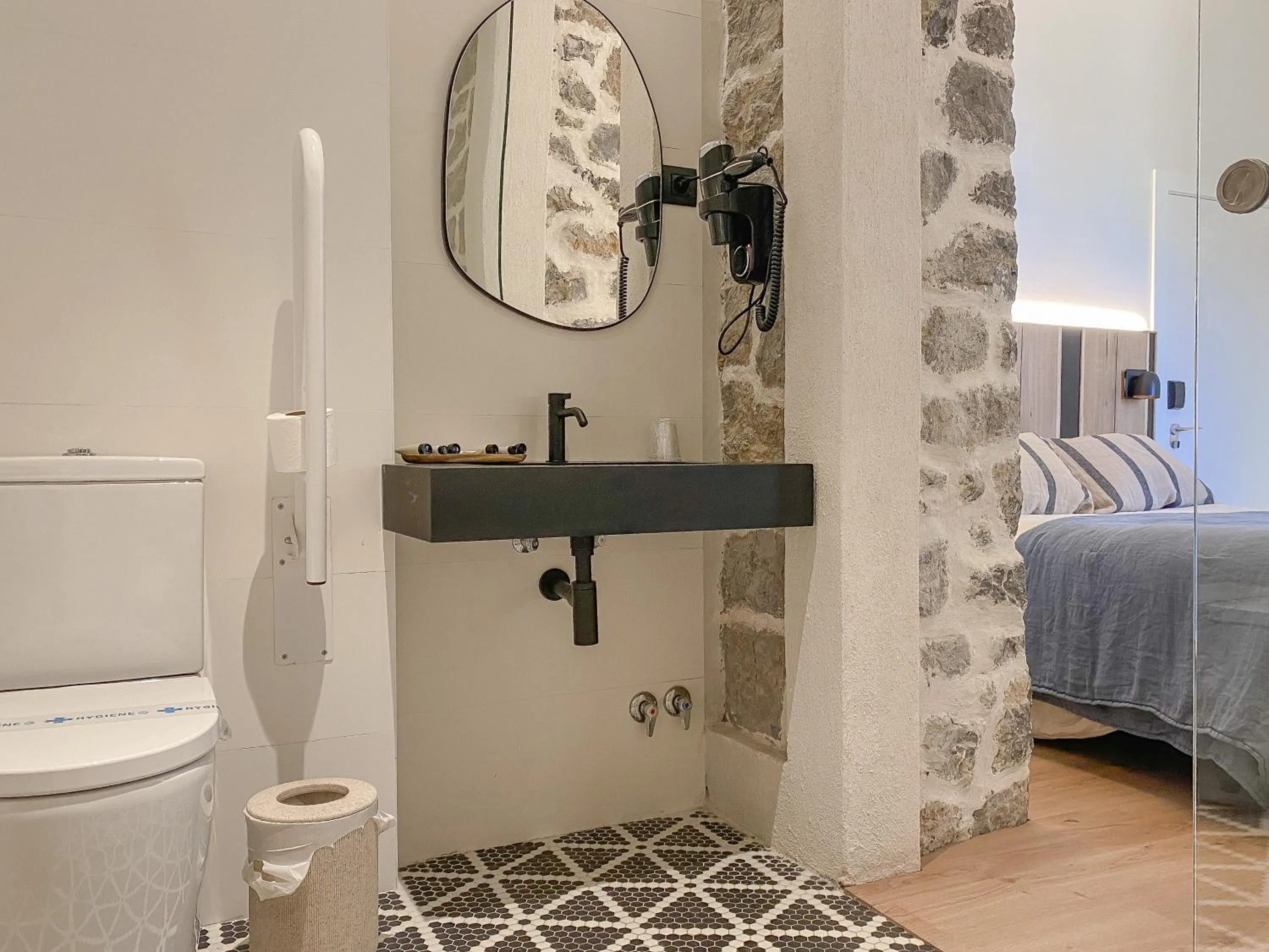 Bathroom in Hotel Arimune