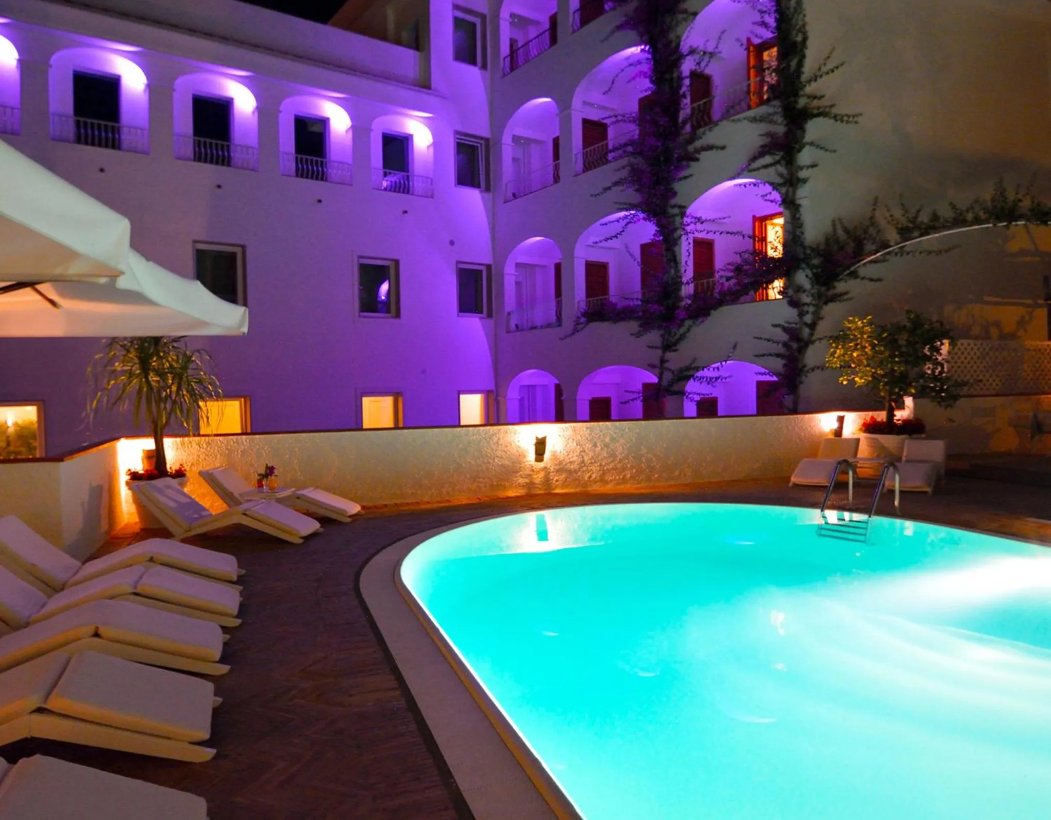 Swimming pool in Villa Romana Hotel & Spa