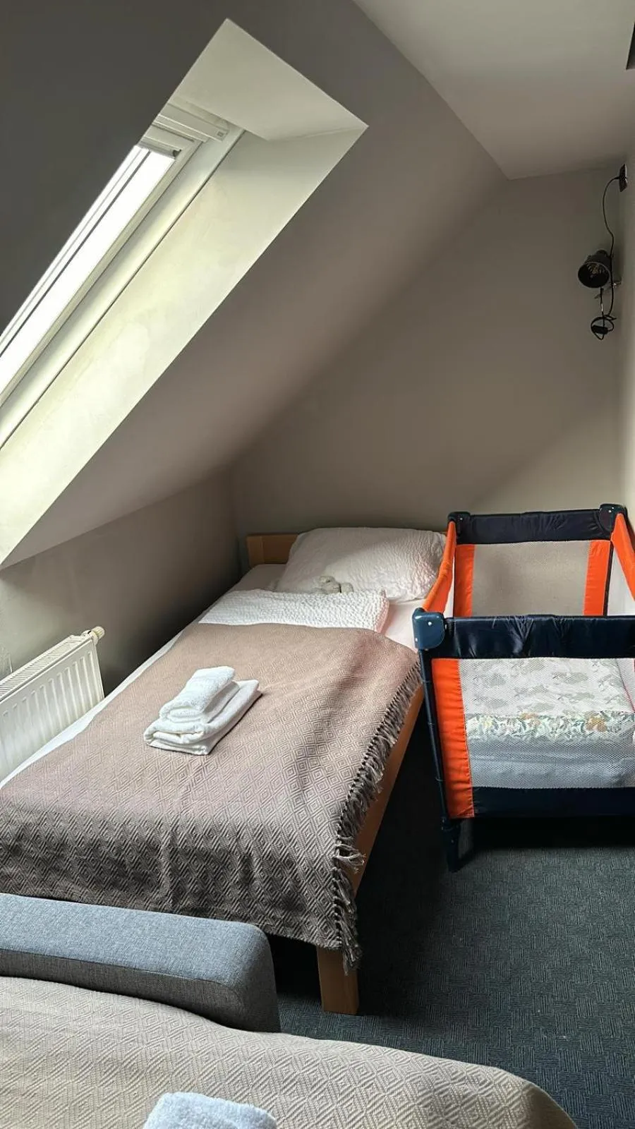 Bed in Hotel George Vienna