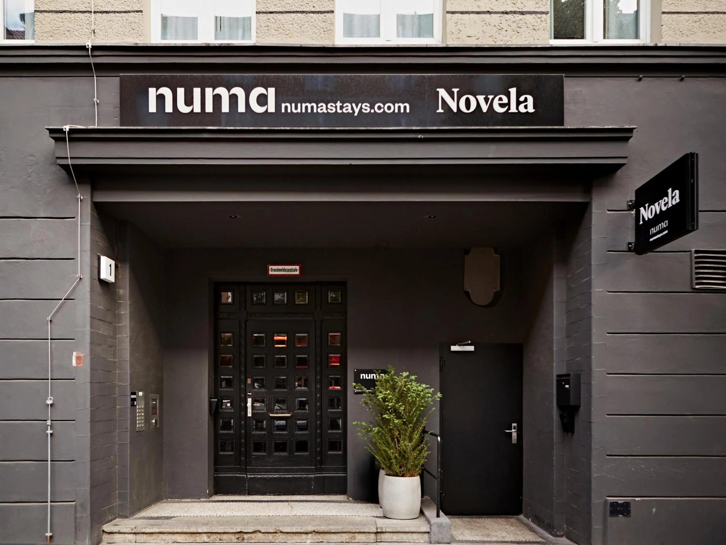 Facade/entrance in Numa Berlin Novela
