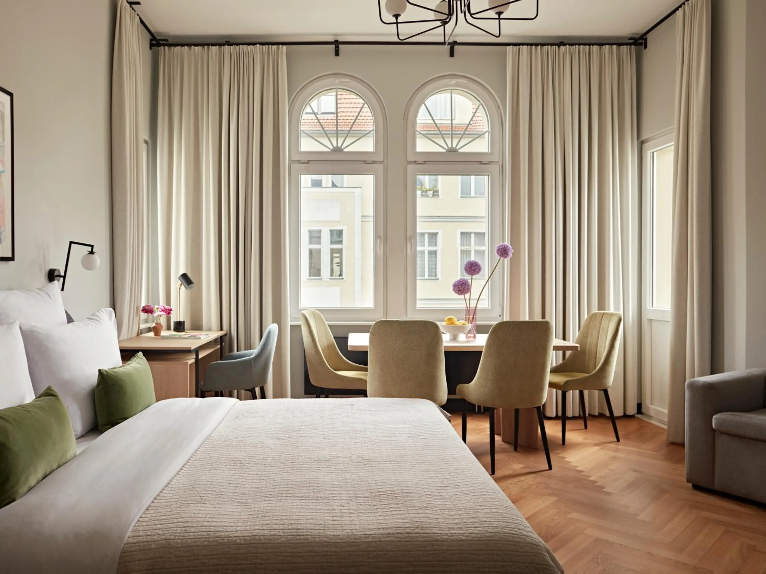 Bedroom, Bed in Numa Berlin Novela