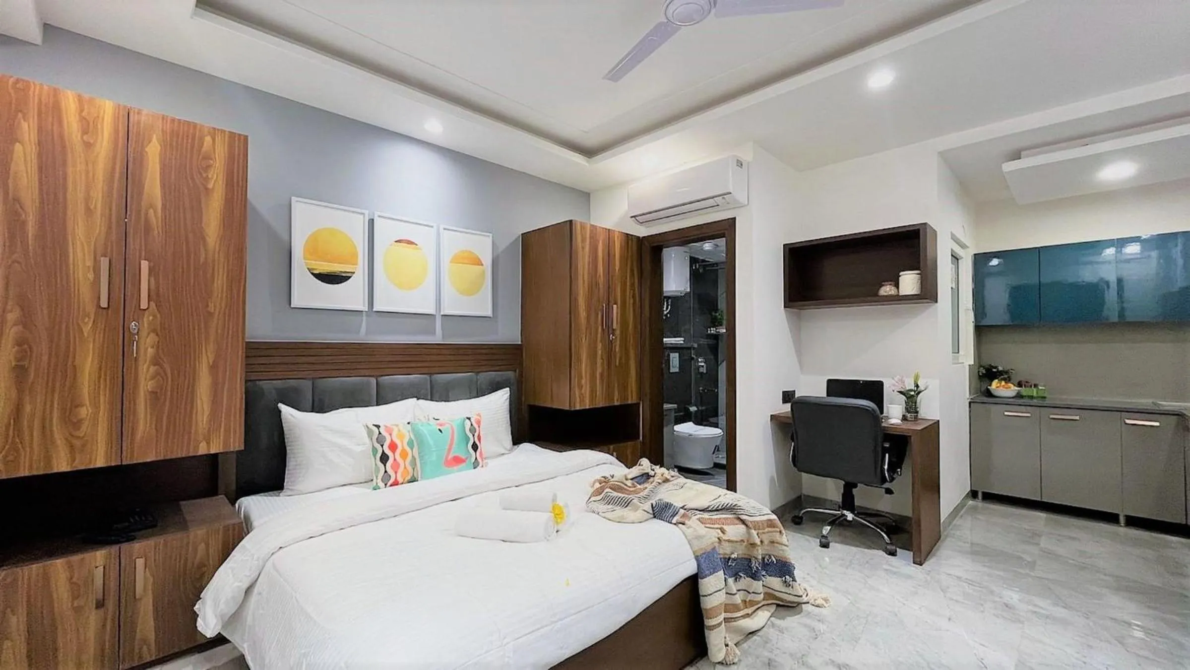 Bed in ZEN Studios - DLF CyberCity Gurgaon