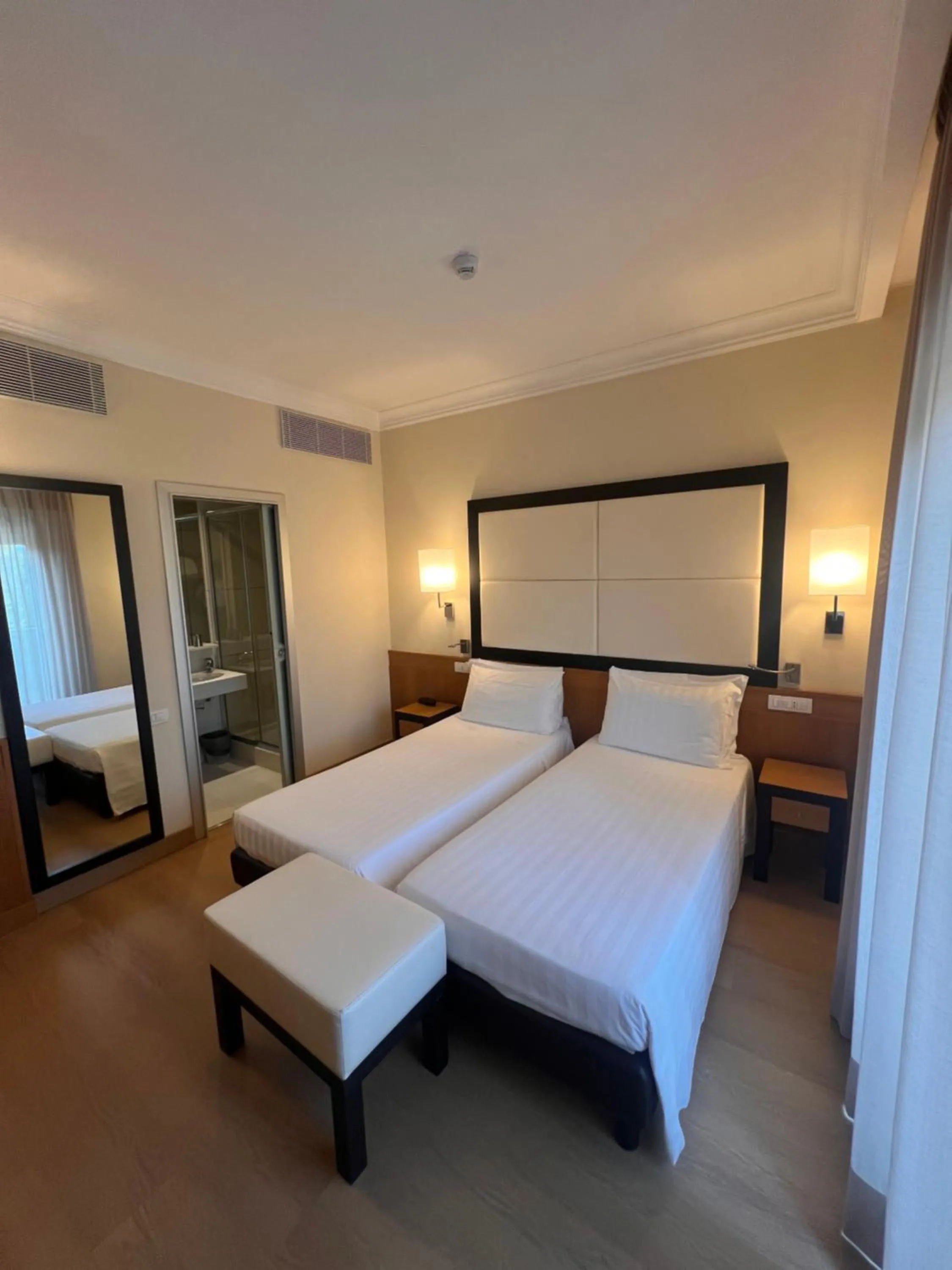 Bedroom, Bed in Hotel Daniel & Ristorante Cocchi