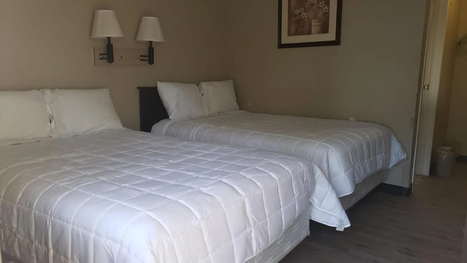 Bed in FairBridge Inn & Suites Richmond Hill