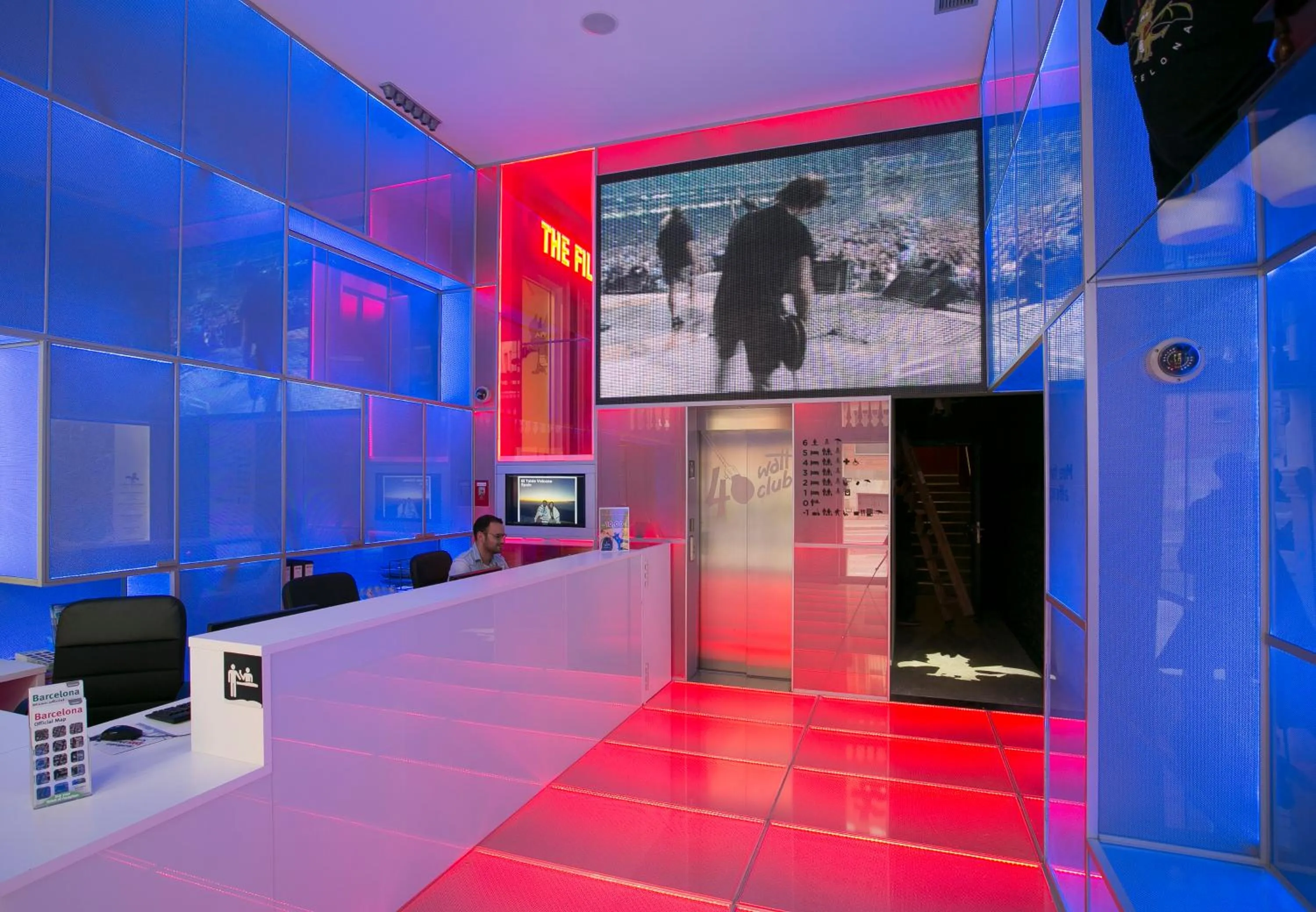 Lobby or reception in Sant Jordi Hostels Rock Palace