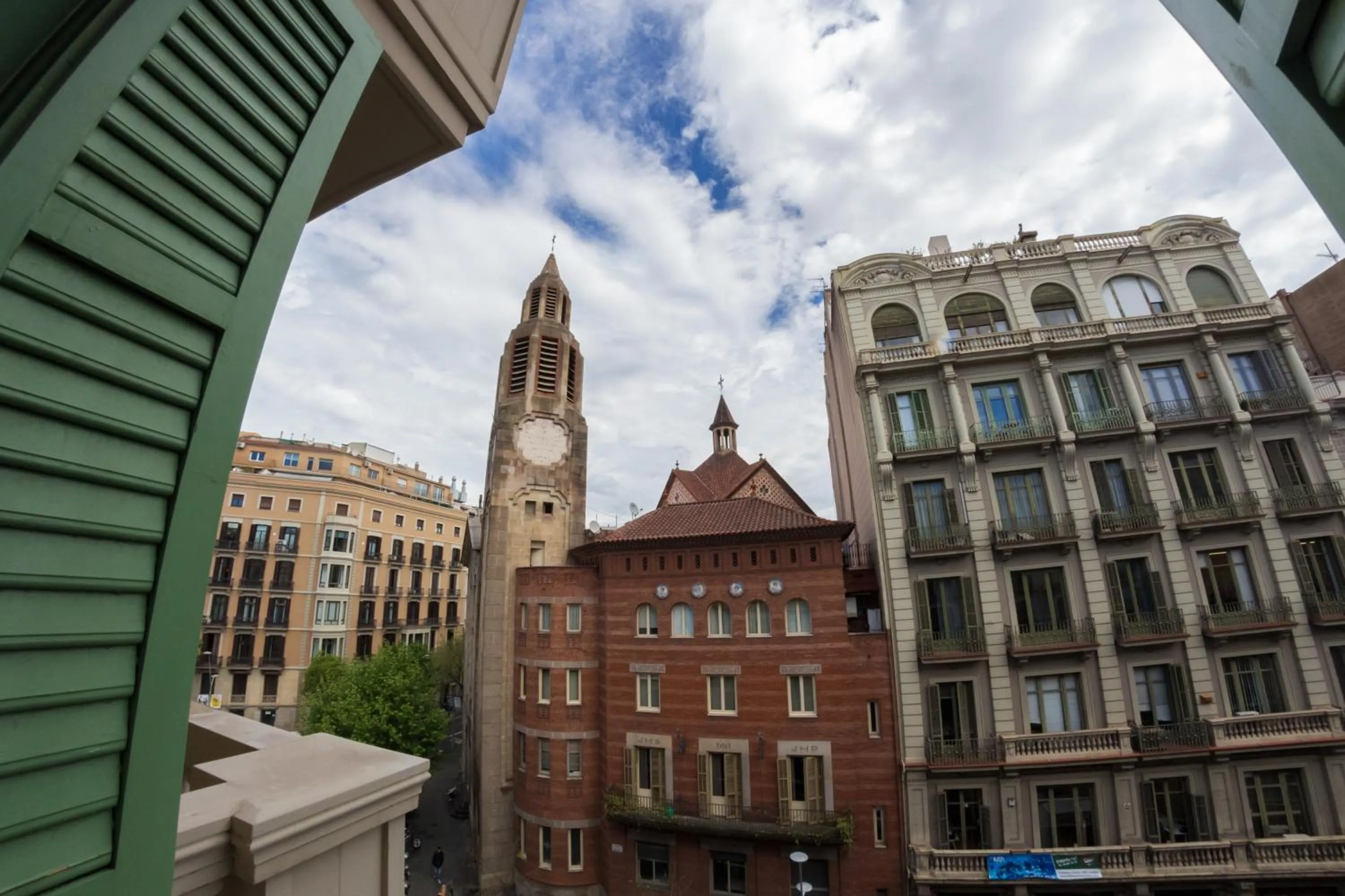 Street view in Sant Jordi Hostels Rock Palace