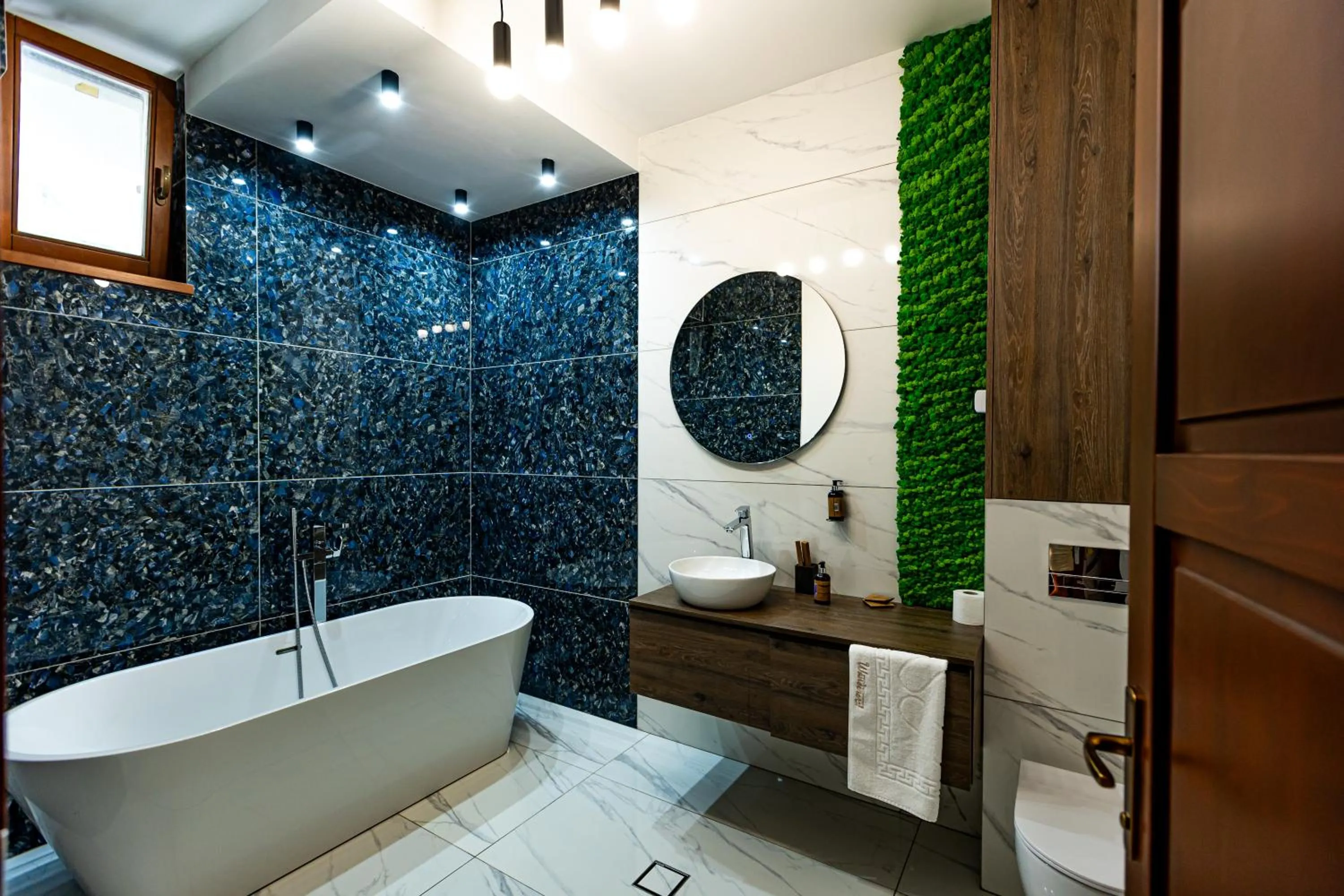 Bathroom in Wanderer Sighisoara