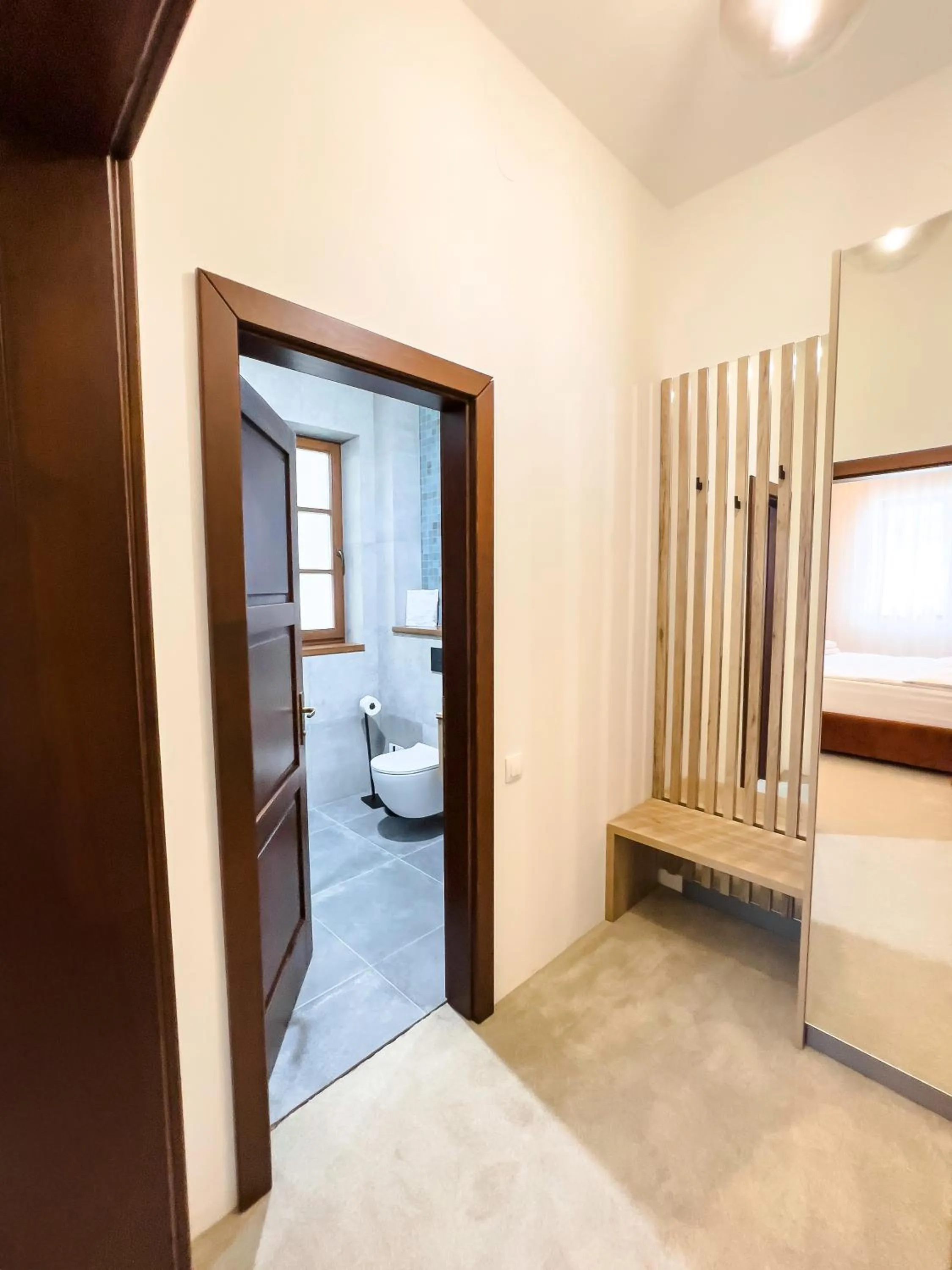 wardrobe in Wanderer Sighisoara