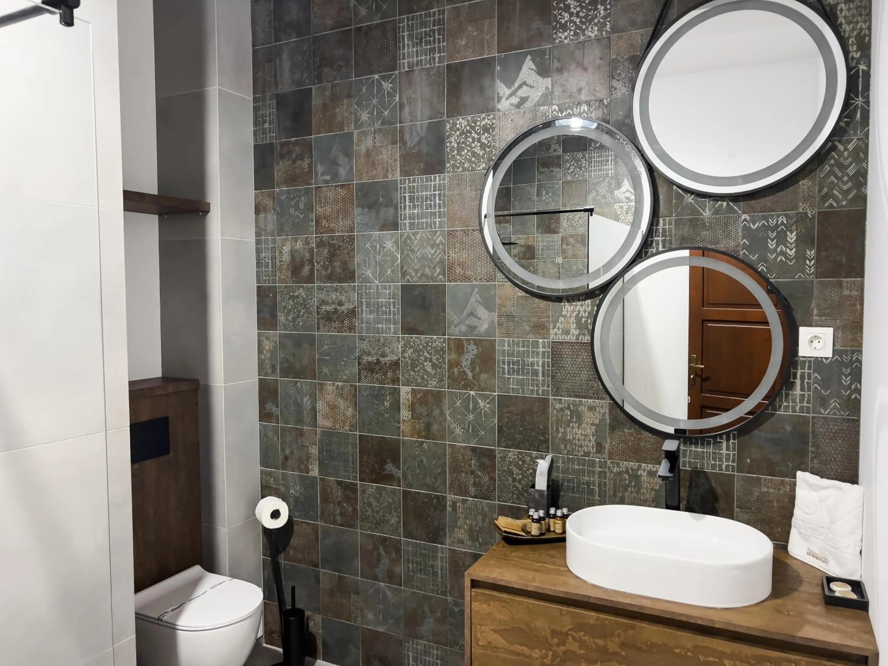 Toilet in Wanderer Sighisoara