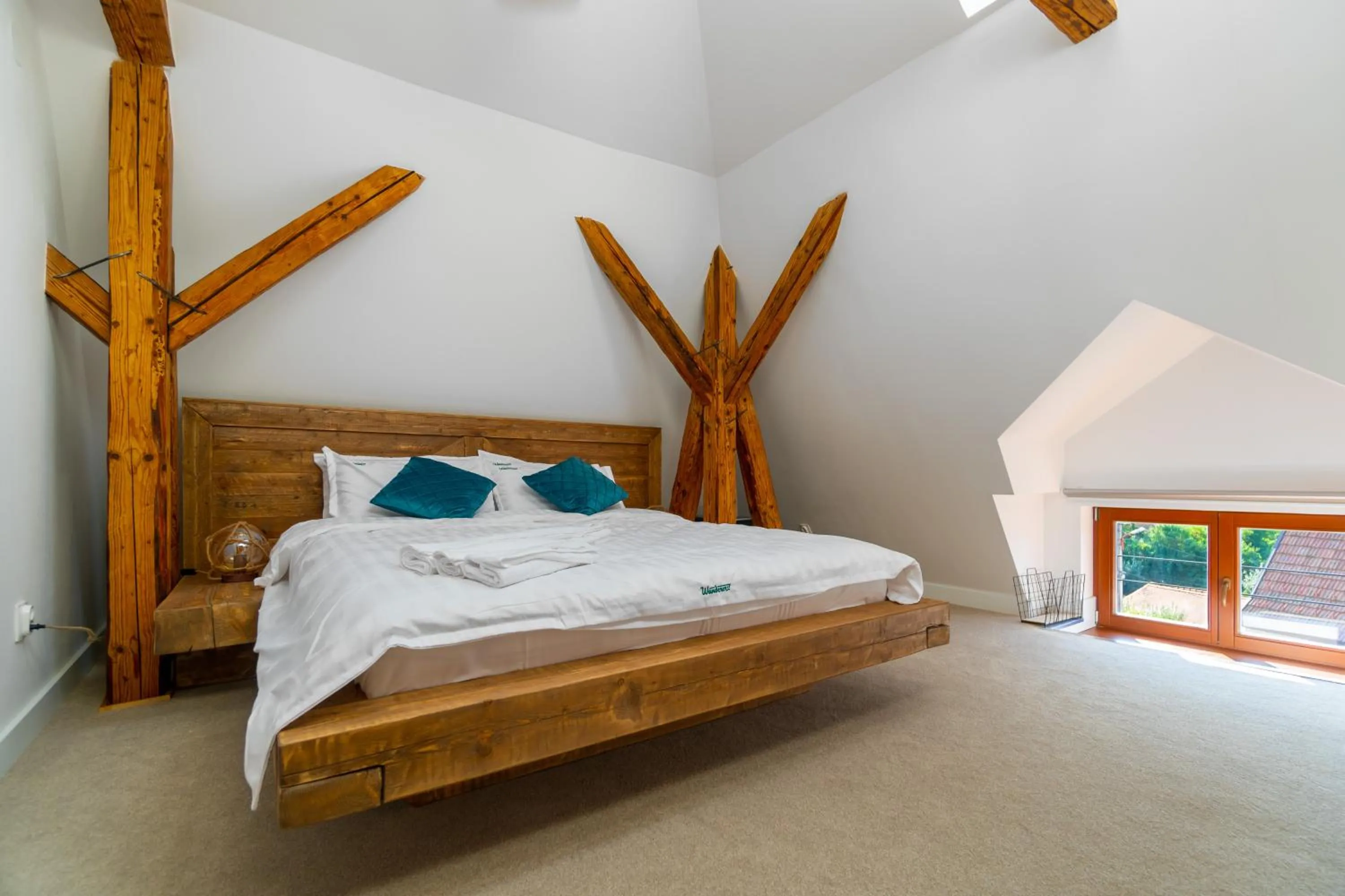 Bed in Wanderer Sighisoara