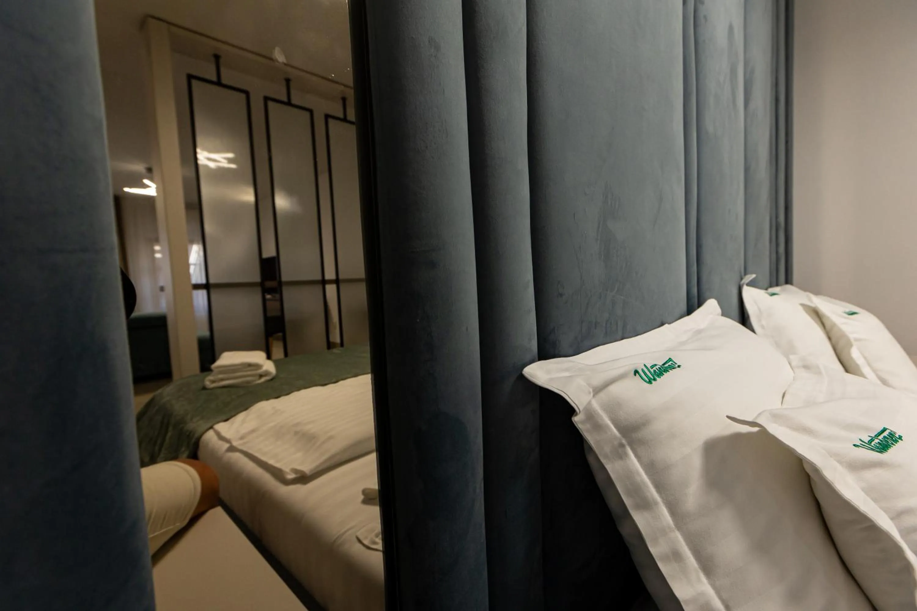 Bed in Wanderer Sighisoara