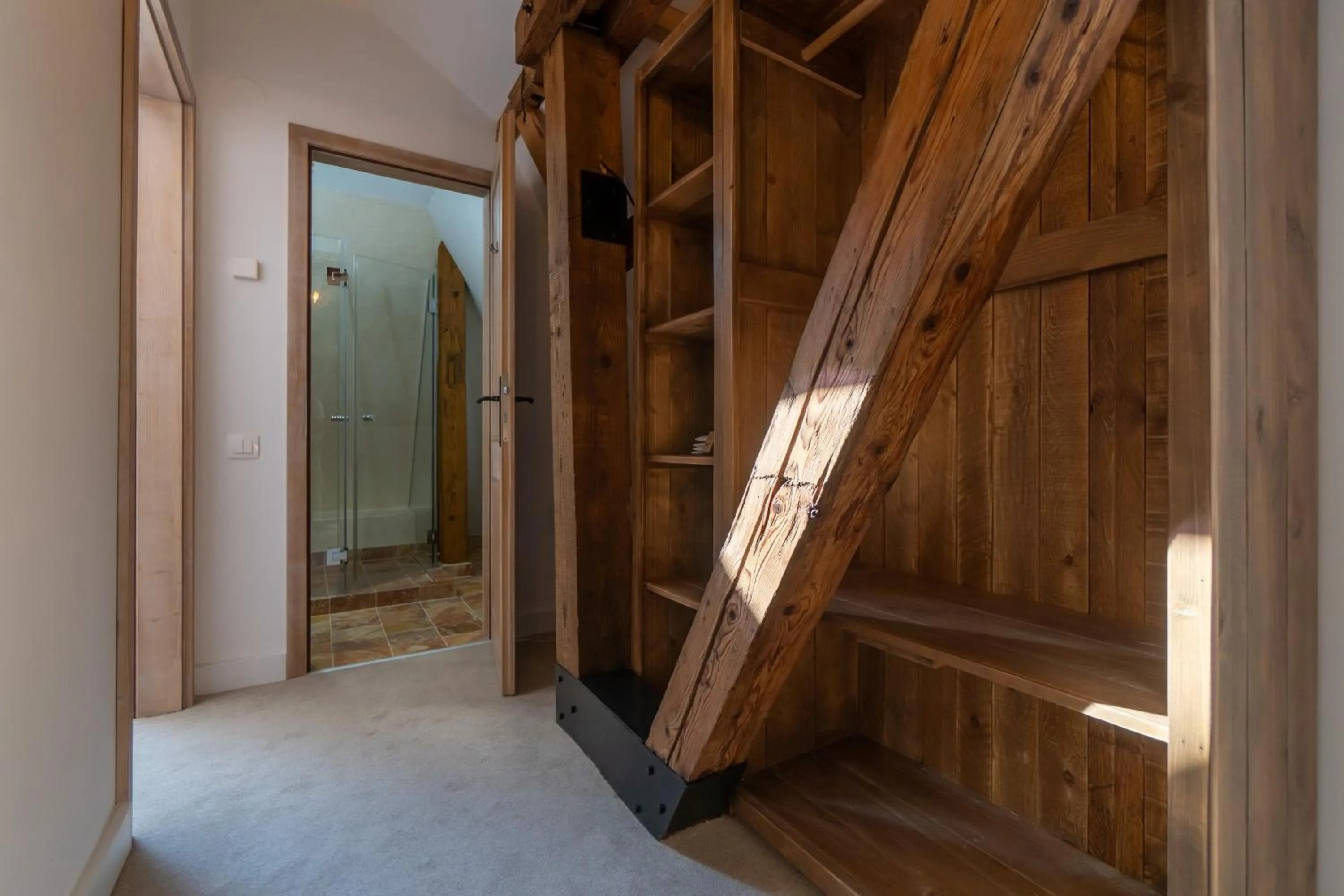 wardrobe in Wanderer Sighisoara