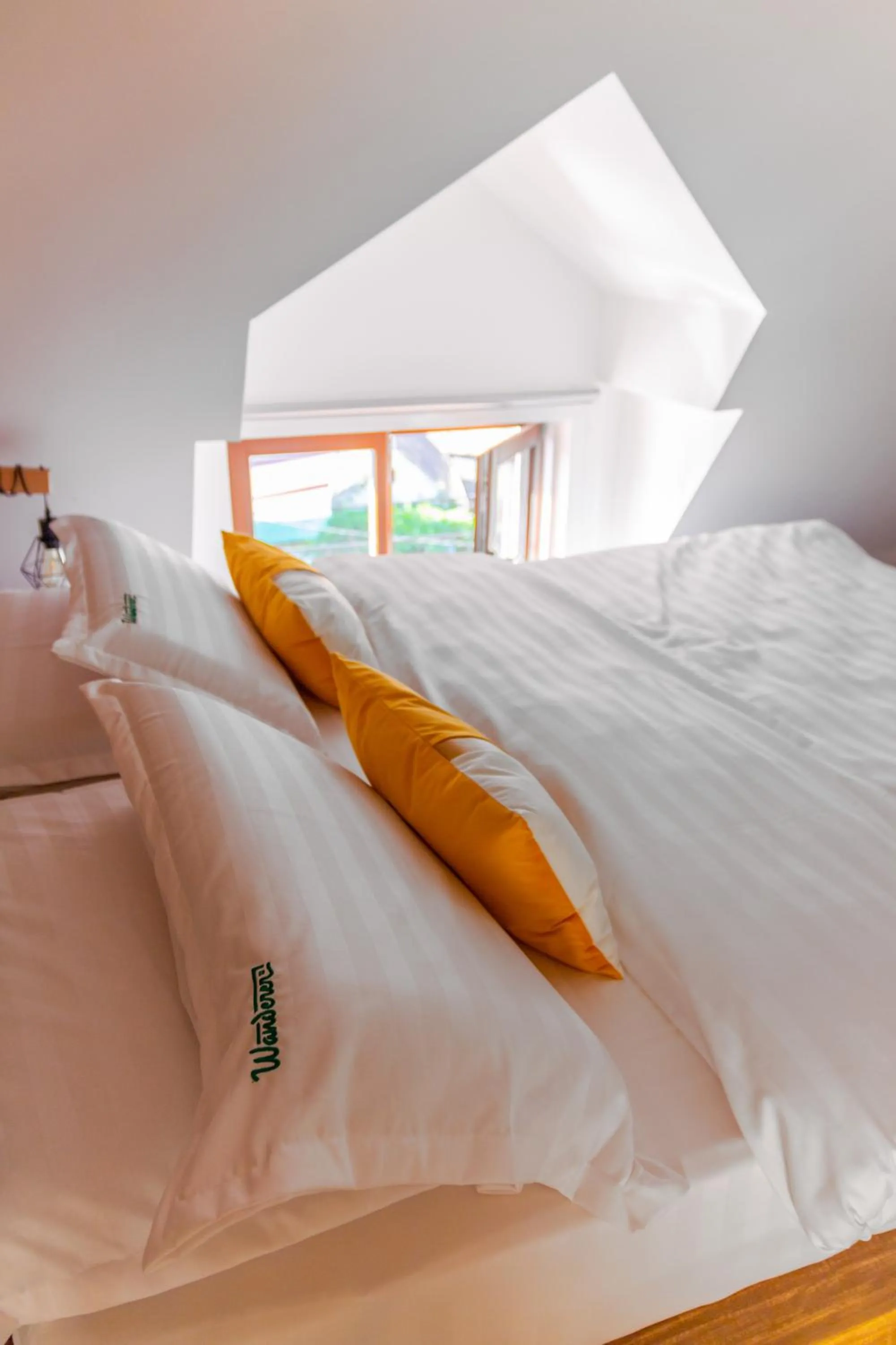 Bed in Wanderer Sighisoara