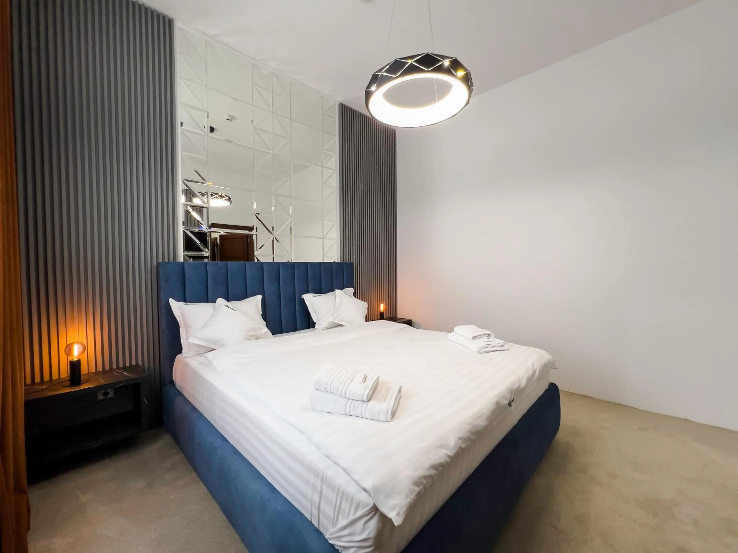 Bed in Wanderer Sighisoara