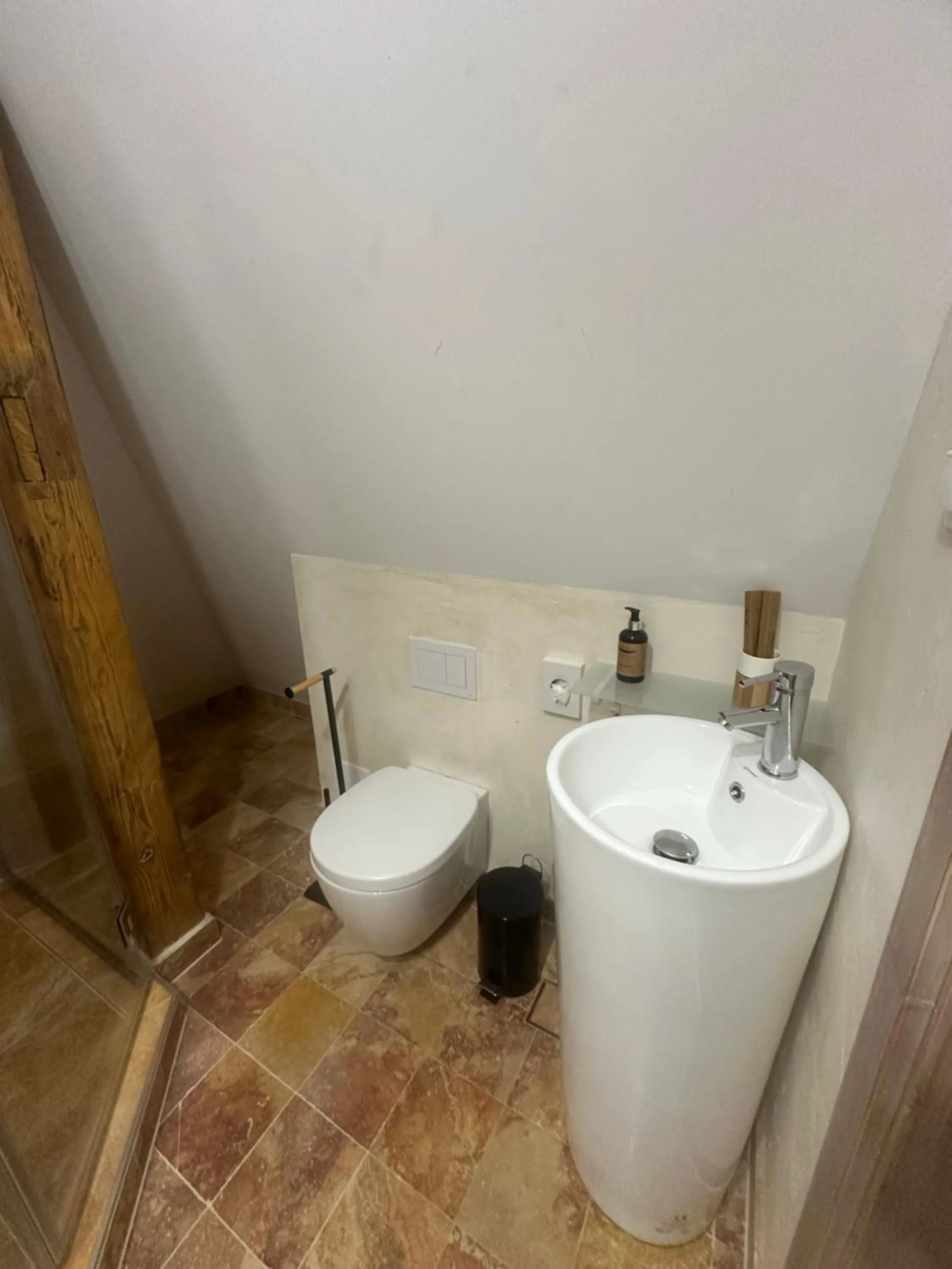 Toilet in Wanderer Sighisoara