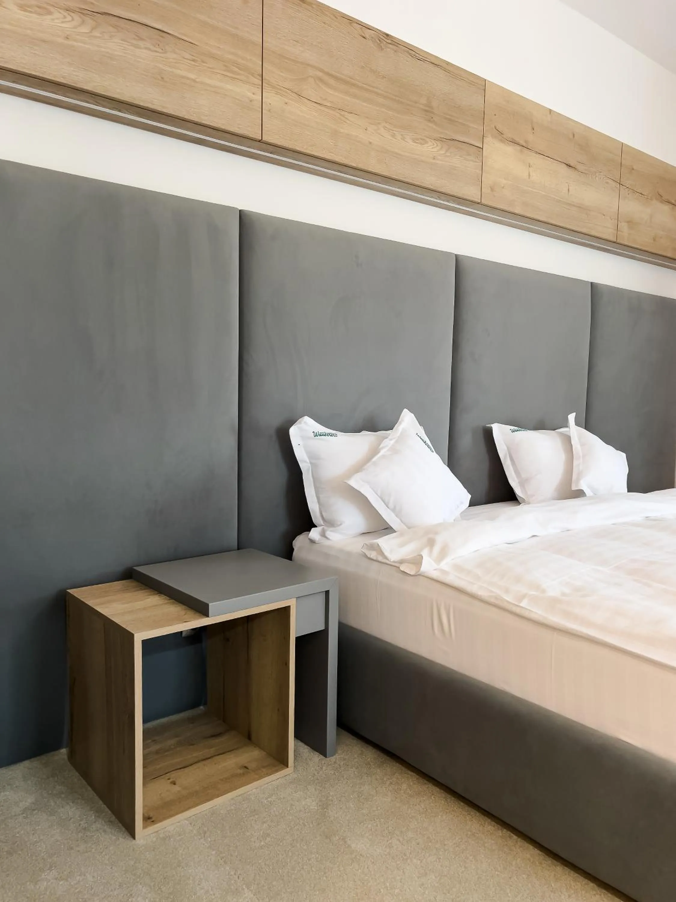 Bed in Wanderer Sighisoara