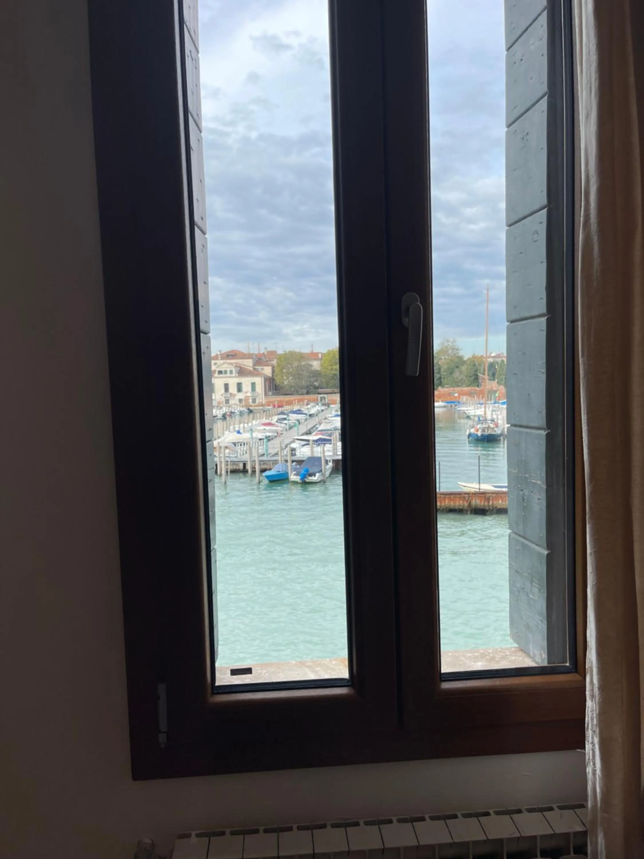 River view in Harry's Canal View