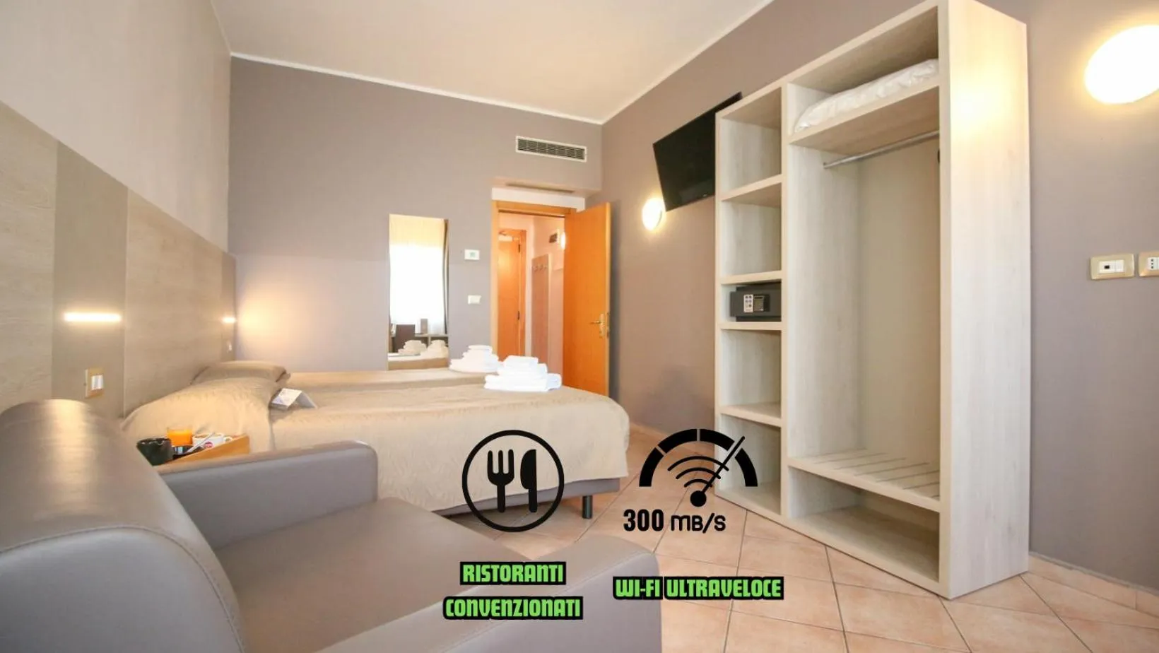 Photo of the whole room, Bed in Hotel Miramonti