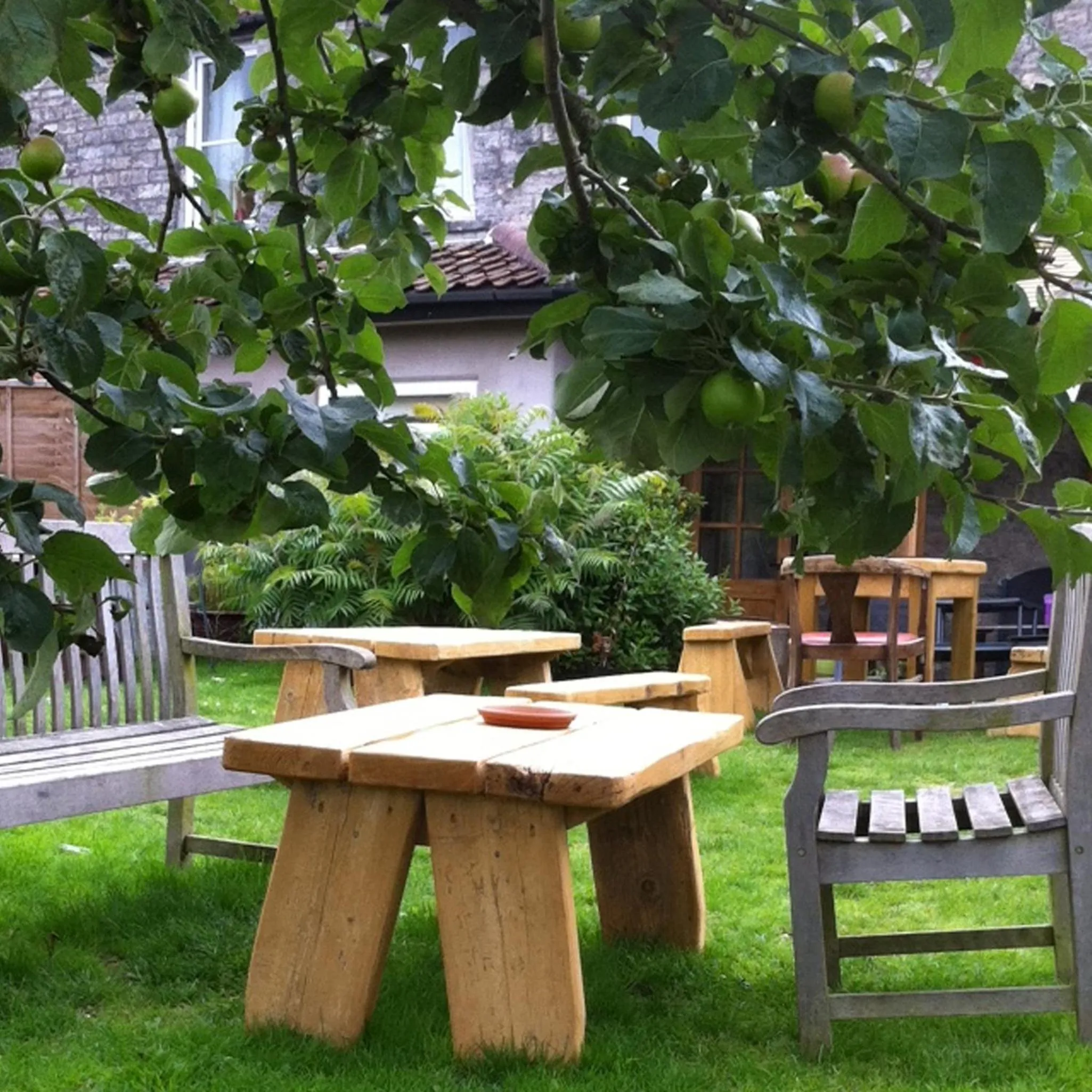 Garden in Cross Keys Inn