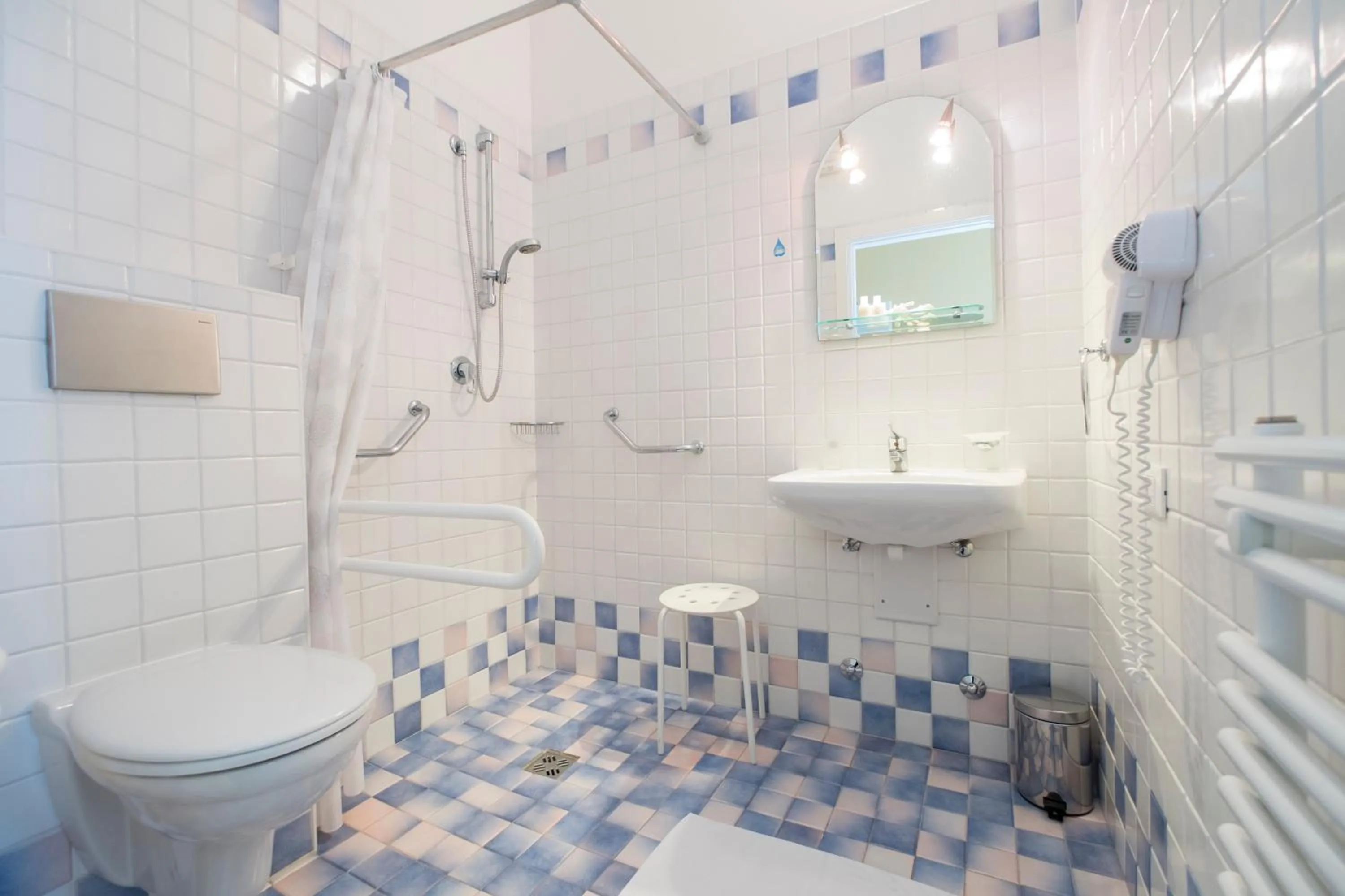 Bathroom in Hotel Crosal