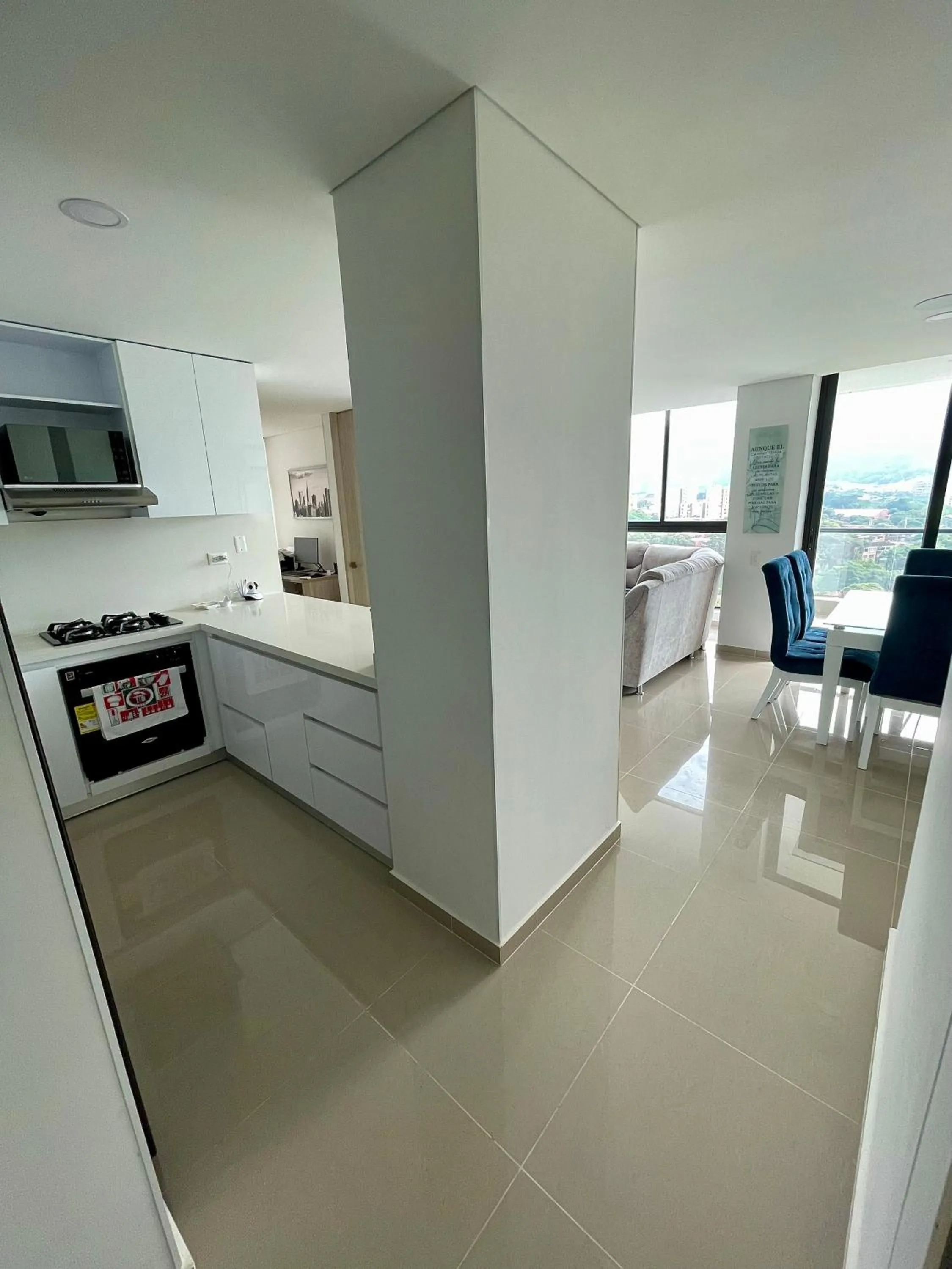 Kitchen or kitchenette in Moderno y cómodo apartamento en Puerta del Sol